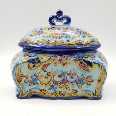 Бисквитница (ёмкость для хранения сыпучих продуков) с цветочным декором