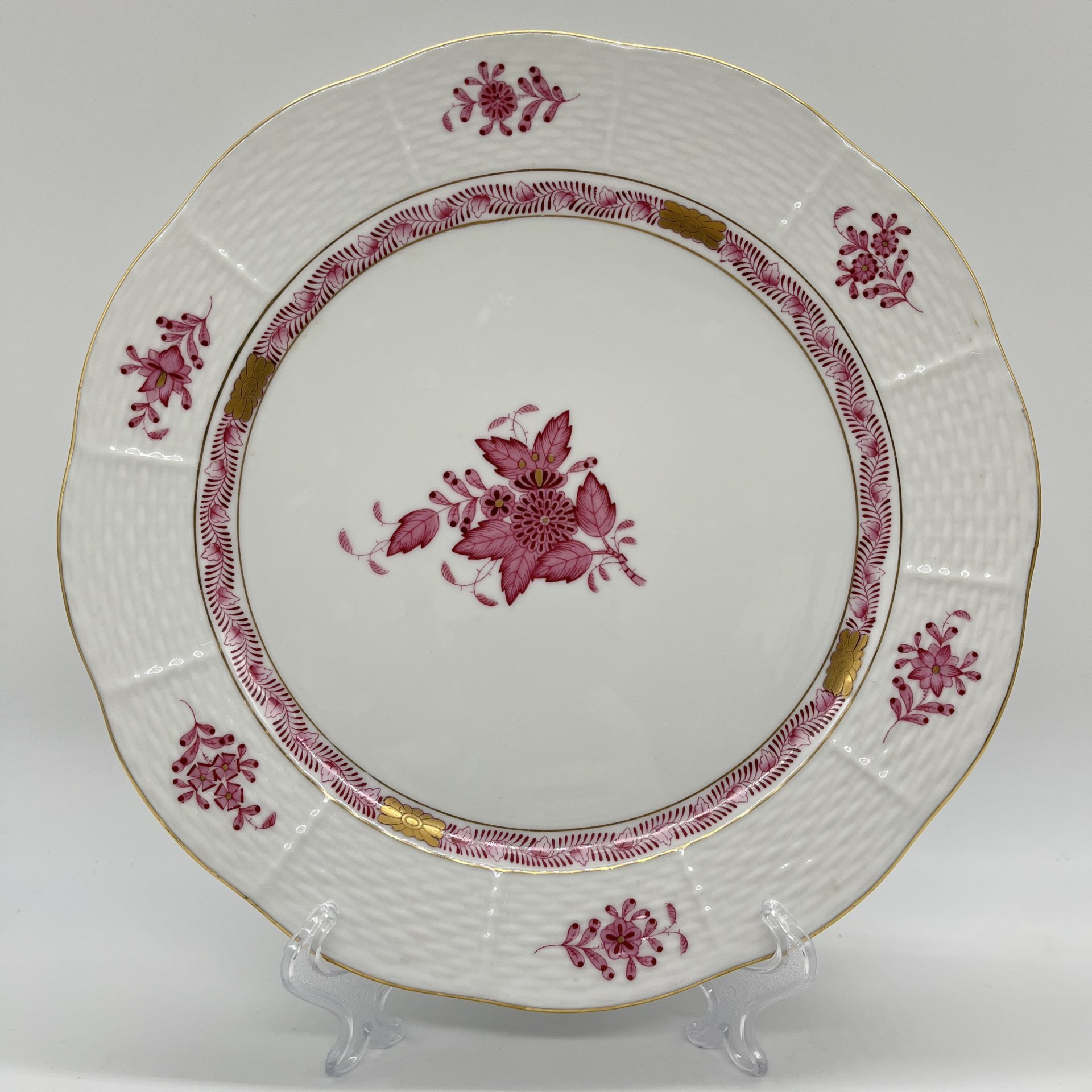 Тарелка плоская, выполненная в фирменном дизайне "Chinese Bouquet/Apponyi Purpur", Herend (Херенд)