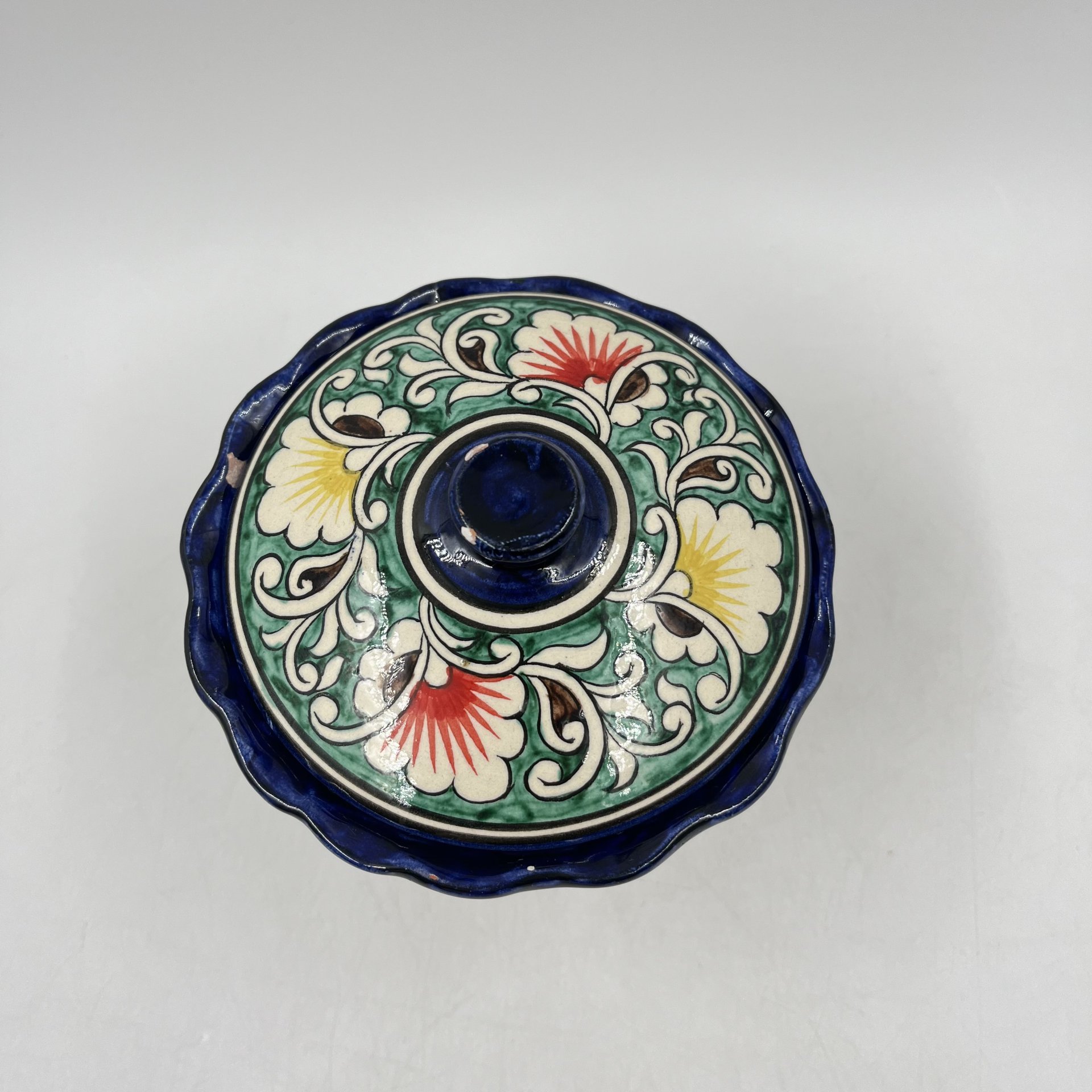 Конфетница с растительным декором, керамика, роспись, Азия, 1990-2000 гг.