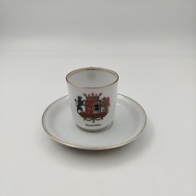 Пара кофейная с гербом города Нойштрелиц, фарфор, деколь, золочение, Heinrich Baensch, Западная Европа, 1900-1930 гг.