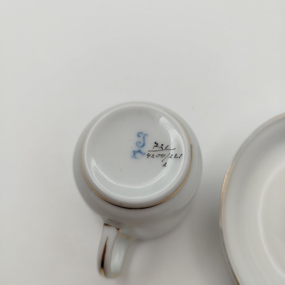 Пара кофейная с гербом города Нойштрелиц, фарфор, деколь, золочение, Heinrich Baensch, Западная Европа, 1900-1930 гг.