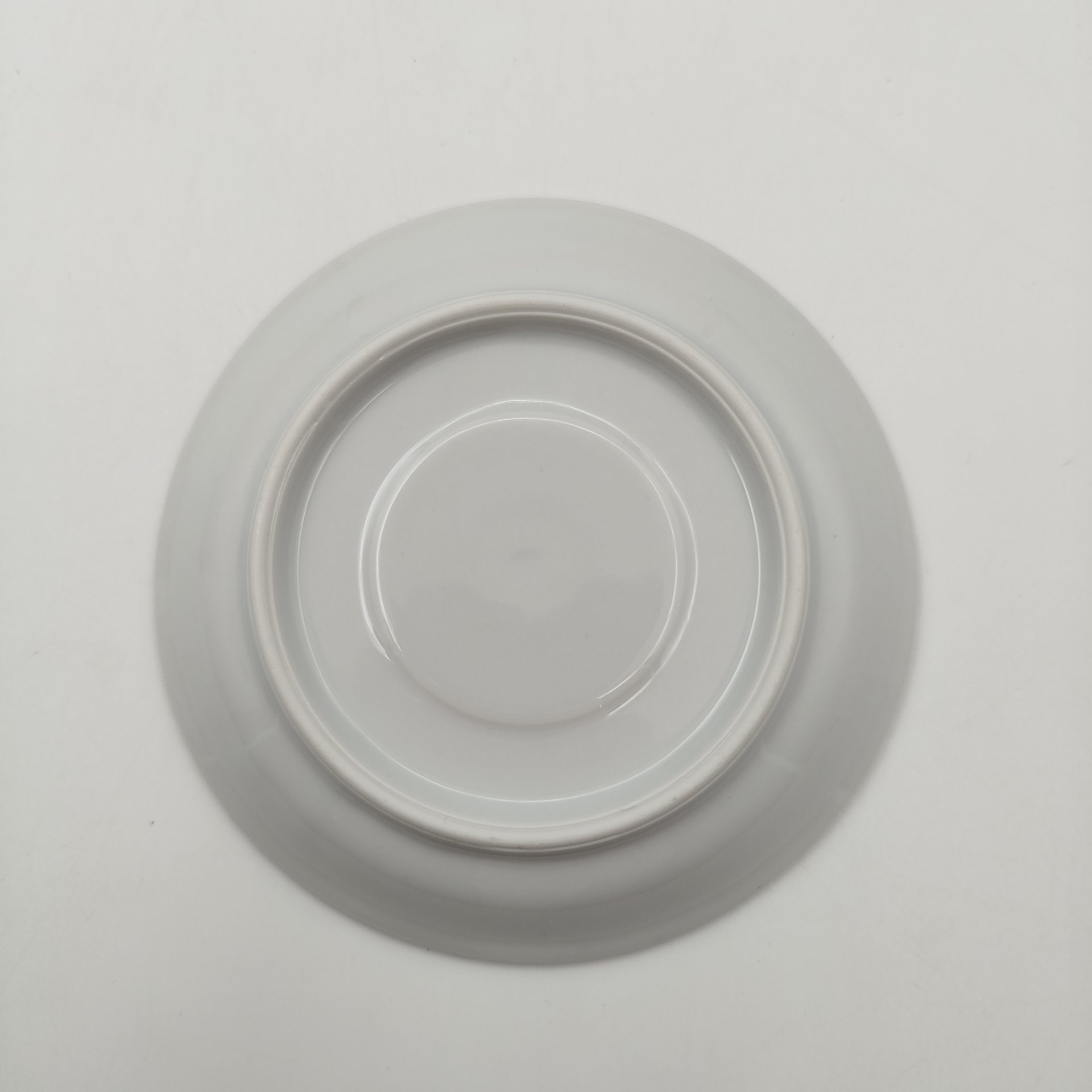 Пара кофейная с гербом города Нойштрелиц, фарфор, деколь, золочение, Heinrich Baensch, Западная Европа, 1900-1930 гг.