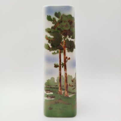 Ваза трапецевидной формы с изображением сосен, фаянс, роспись по трафарету, Западная Европа, 1950-1970 гг.