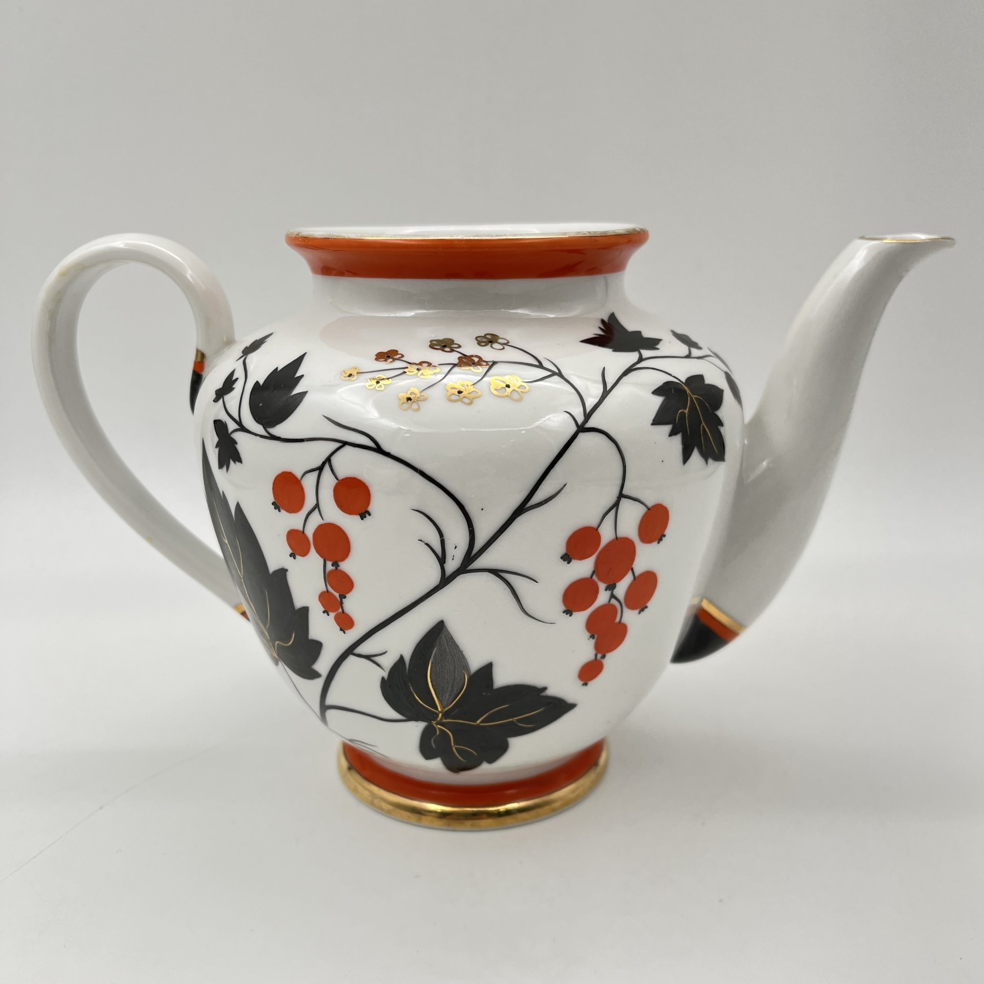 Чайник "Красная смородина", автор Александра Щекатихина-Потоцкая