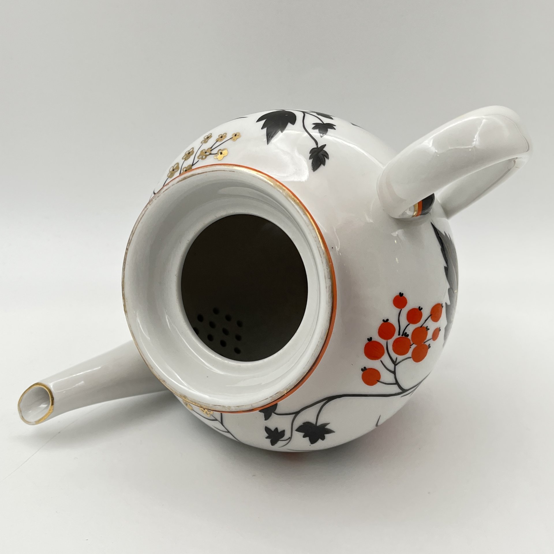 Чайник "Красная смородина", автор Александра Щекатихина-Потоцкая