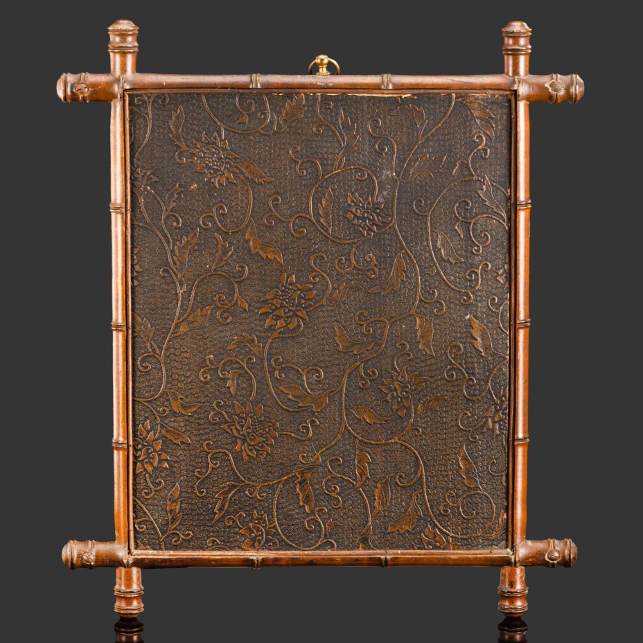 Зеркало подвесное трехстворчатое в стиле ар-нуво (модерн), оформленное в раму в виде бамбука и сценой прогулки красавиц-японок в саду со свитой, JBB TE SGDG