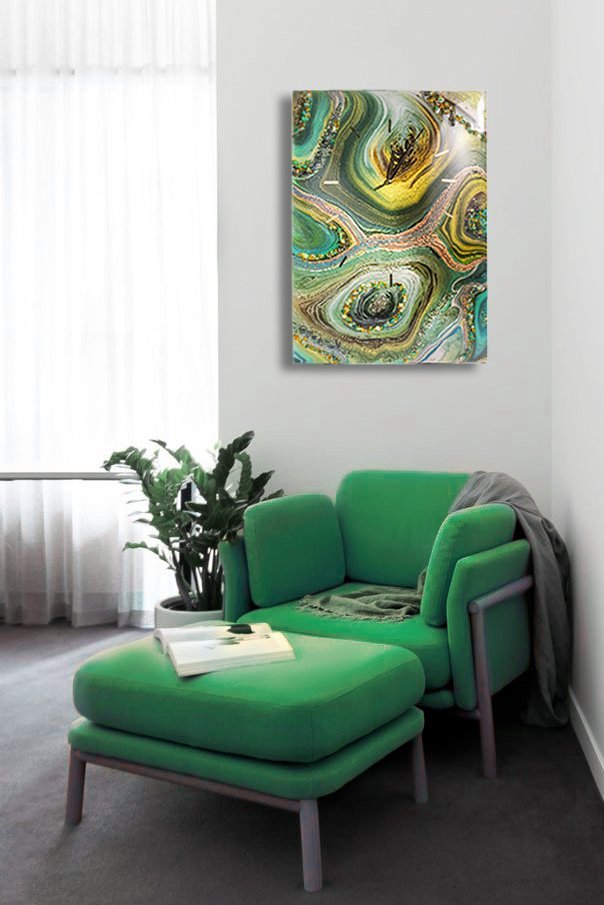 Часы настенные "Малахит", авторская ручная работа в технике Resin Art, Глянцевое 3D покрытие, камни, металл, Россия, 2021 г.