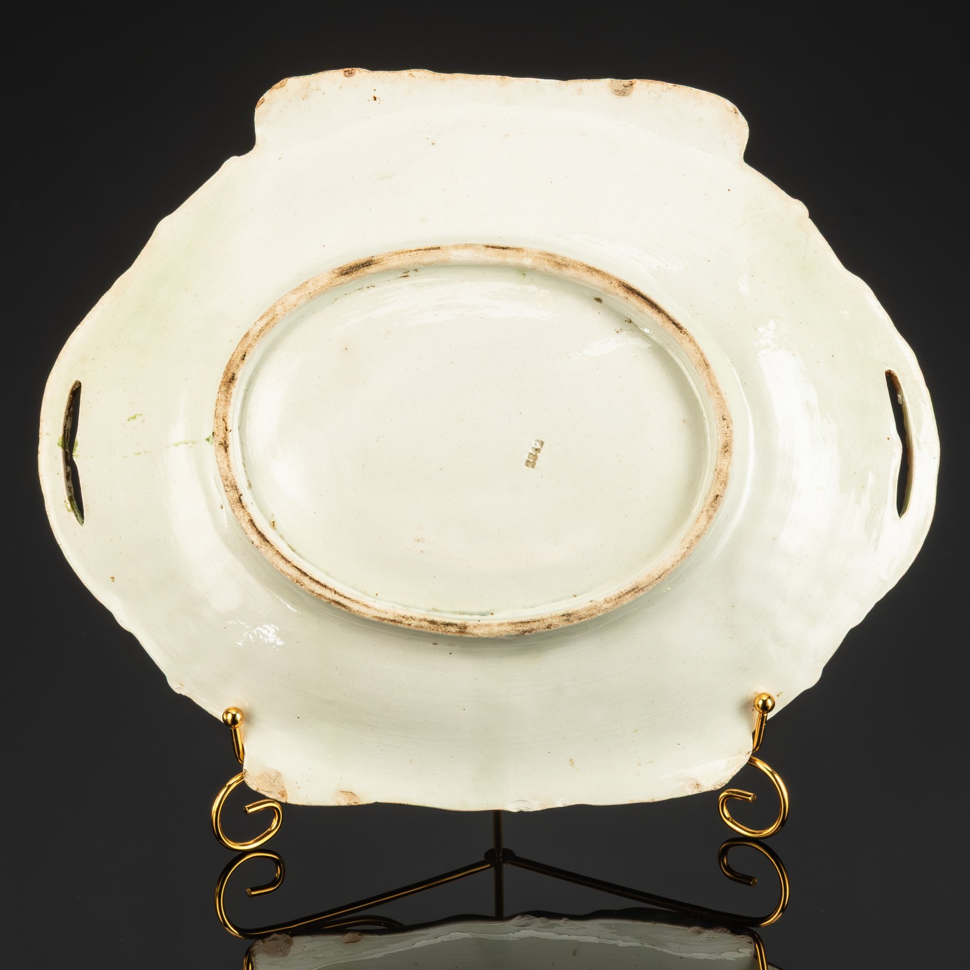 Блюдо (сухарница) "Рушник" в коричнево-голубой гамме, фаянс, роспись, Конаковский фаянсовый завод им. М.И. Калинина (ЗиК Конаково), СССР, 1900-1930 гг.