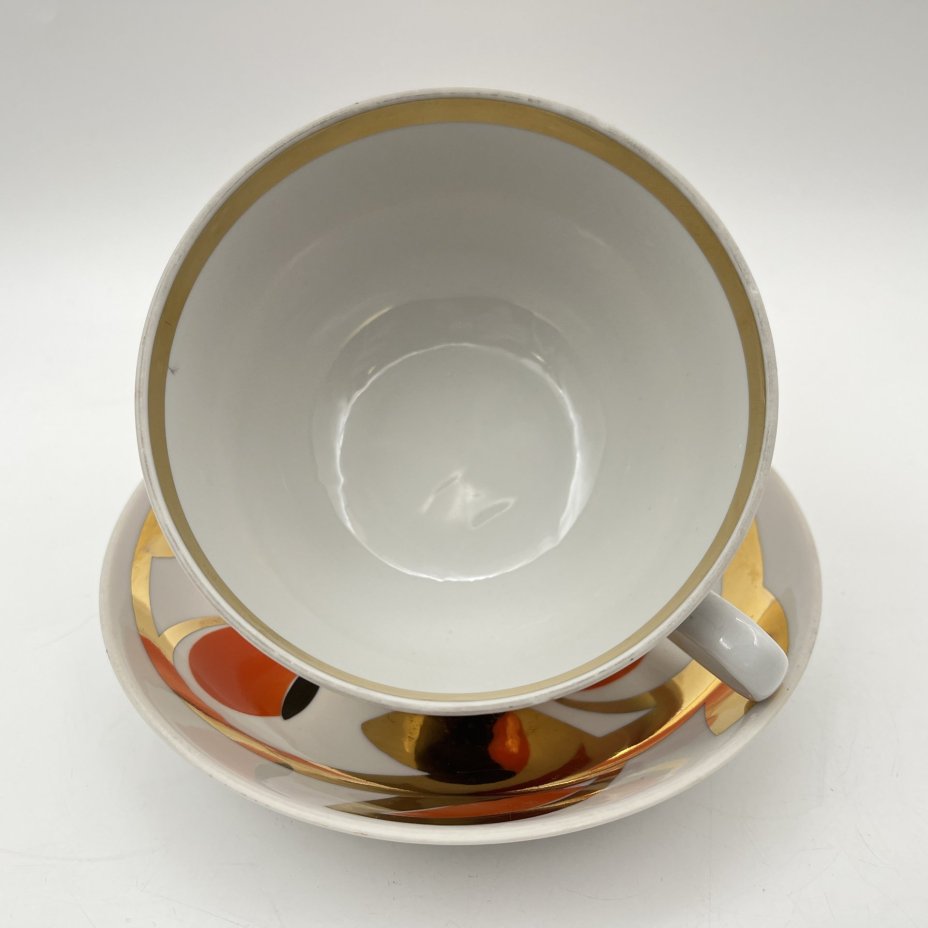 Чайная пара "Золотые яблоки" ("Райские яблоки"), автор росписи А. А. Чекулина, фарфор, крытье, золочение, Дмитровский фарфоровый завод (ДФЗ Вербилки), СССР, 1965-1991 гг.