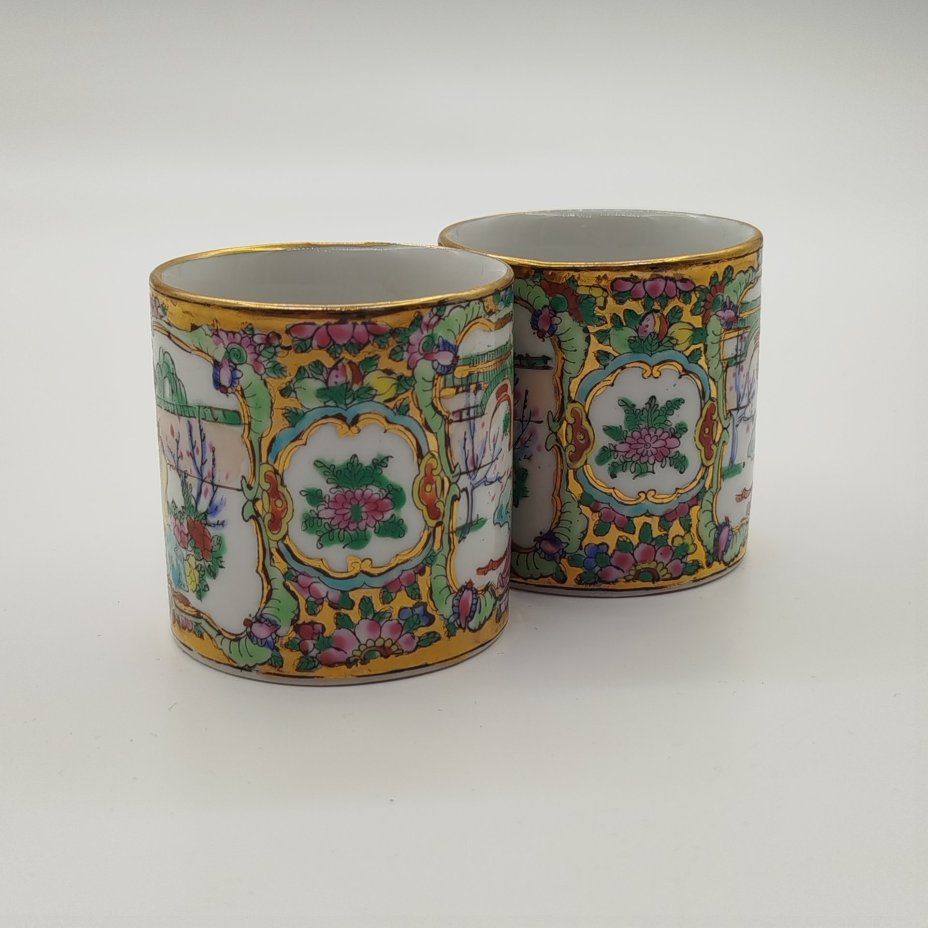 Пара кофейных чашек "Красавица в саду", фарфор, деколь, роспись эмалевыми красками, золочение, Zhongguo Zhi Zao, Китай, 1960-1980 гг.