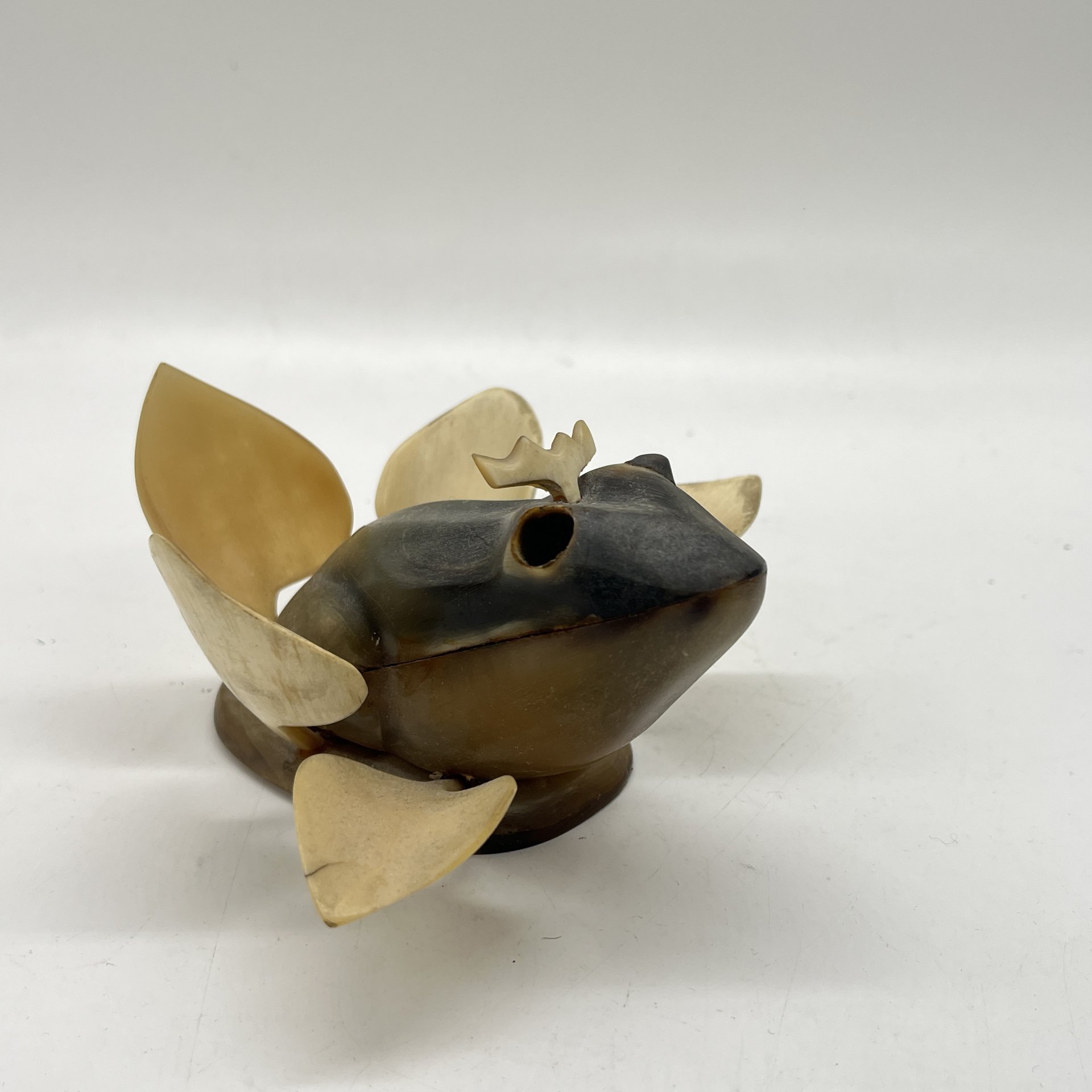 Статуэтка "Царевна-лягушка", кость, резьба, СССР, 1970-1990 гг.