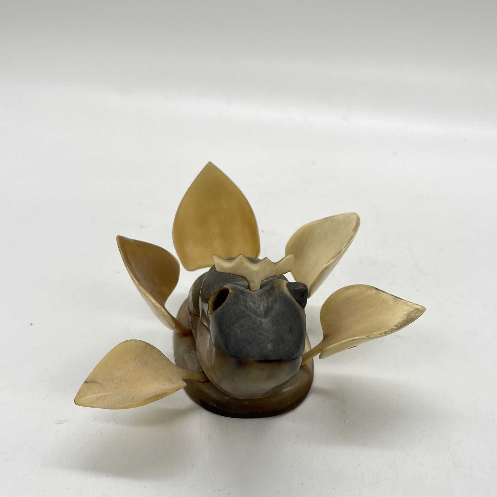 Статуэтка "Царевна-лягушка", кость, резьба, СССР, 1970-1990 гг.