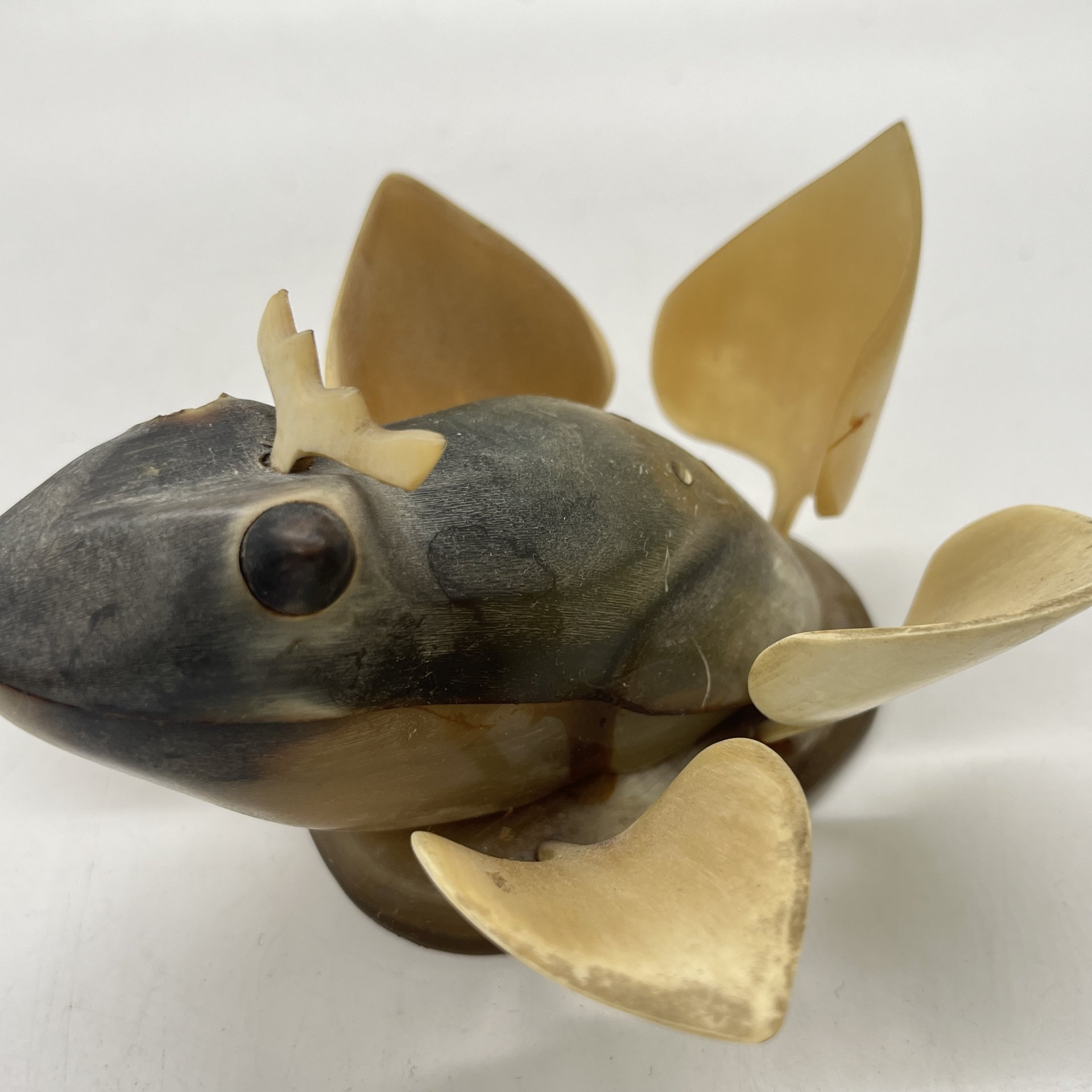 Статуэтка "Царевна-лягушка", кость, резьба, СССР, 1970-1990 гг.