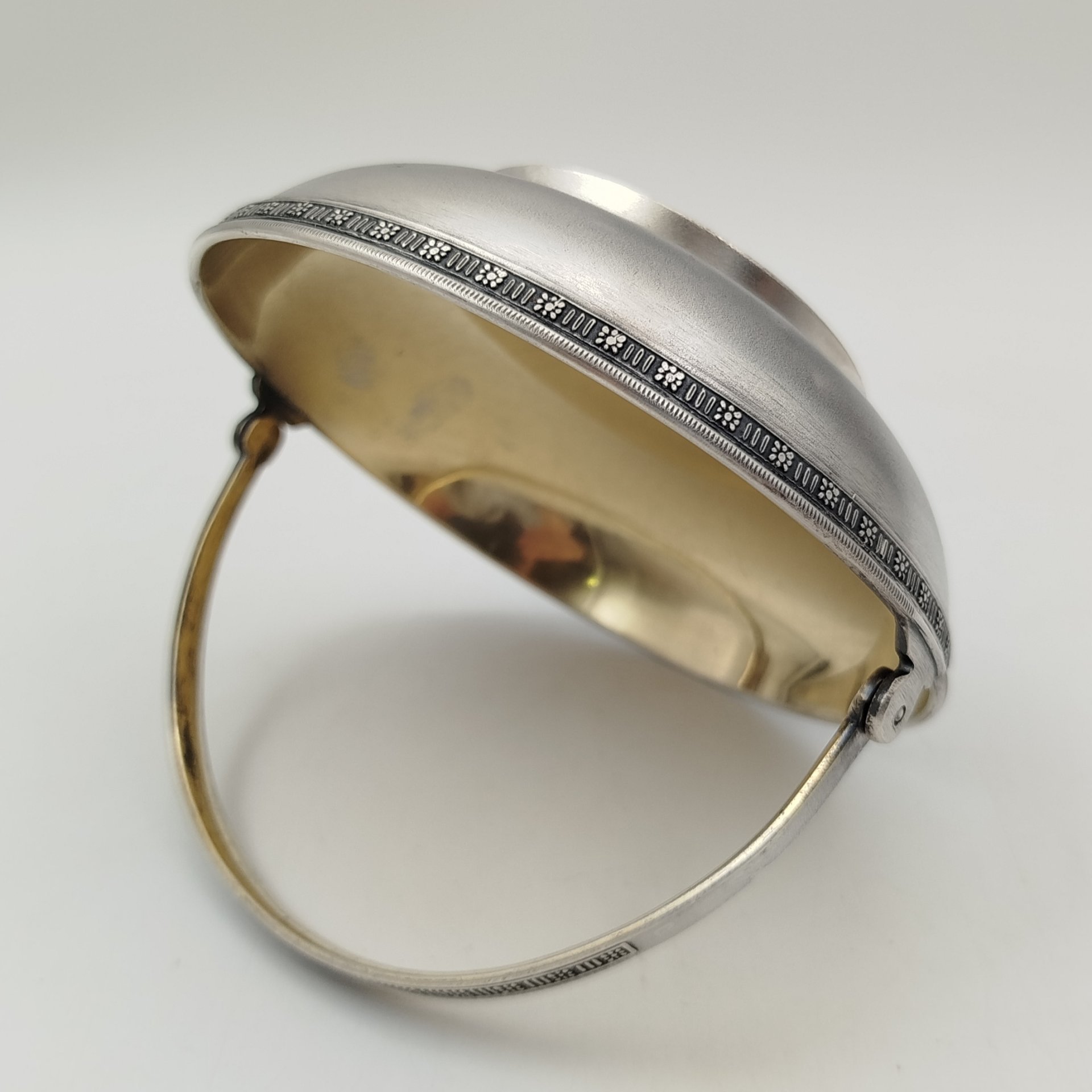 Орешница (конфетница) с ручкой, мельхиор (медь-никель), СССР, 1970-1990 гг.
