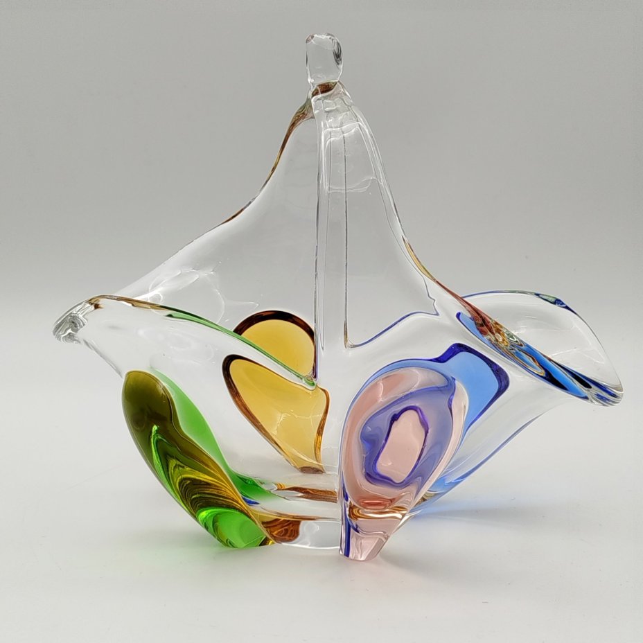 Конфетница в форме корзинки, коллекция "Рапсодия" ("Rhapsody"), дизайнер Франтишек Земек (František Zemek)