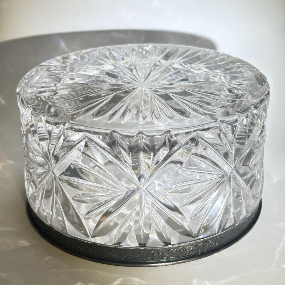 Конфетница с рельефным декором, хрусталь, металл, СССР, 1980-1990 гг.