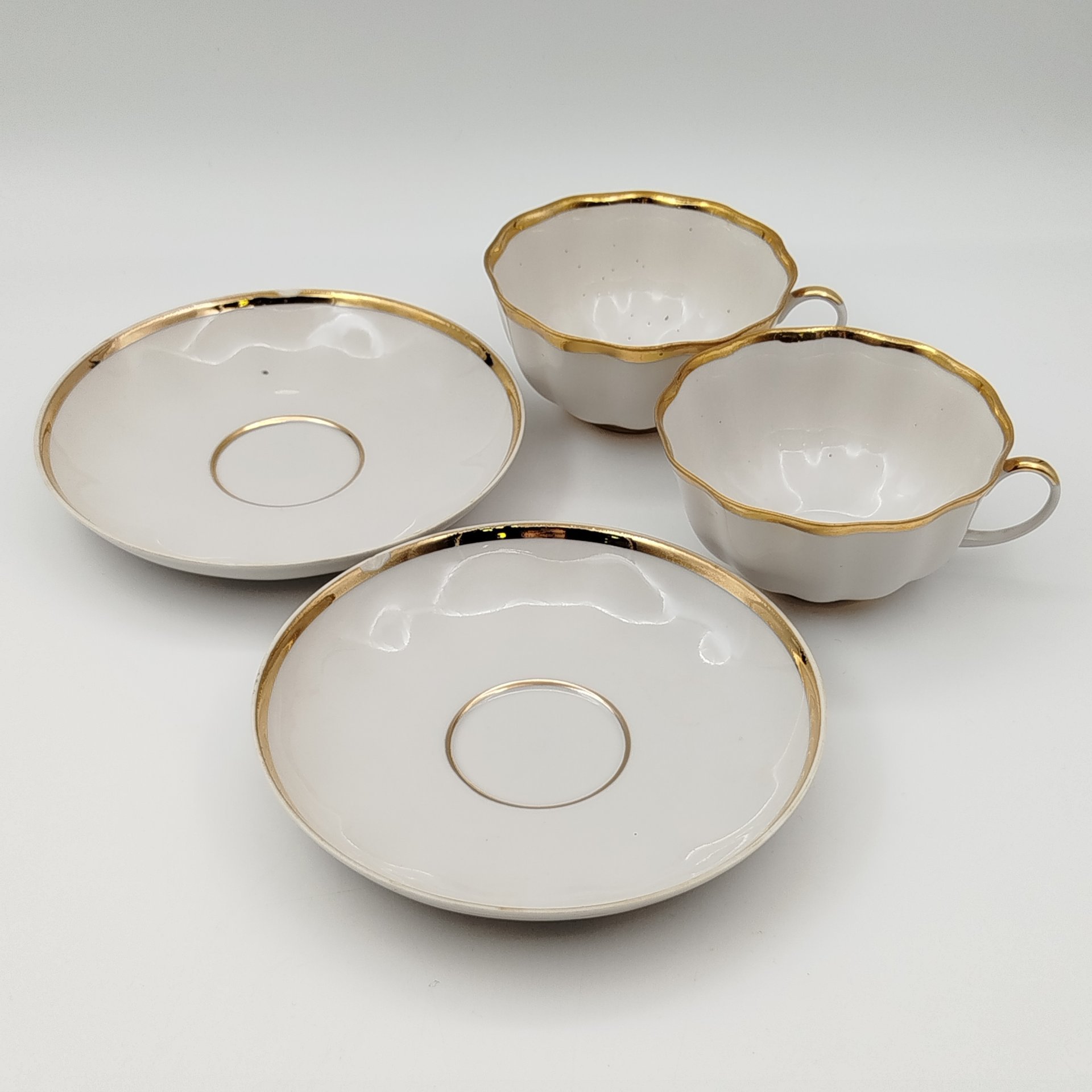 Набор из 2-х чайных пар с лакончиным декором, фарфор, золочение, Дулевский фарфоровый завод (Дулёво), СССР, 1989 г.