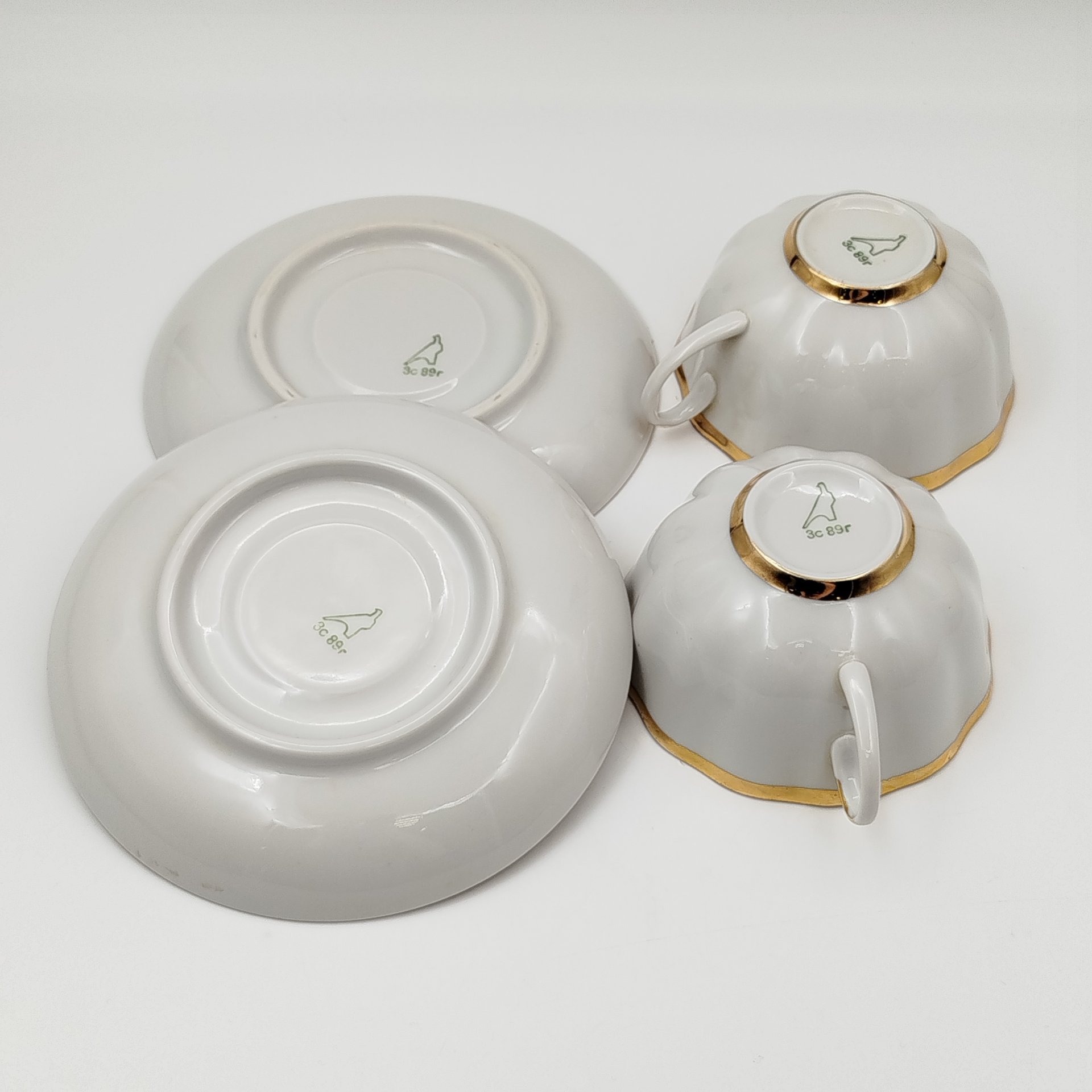 Набор из 2-х чайных пар с лакончиным декором, фарфор, золочение, Дулевский фарфоровый завод (Дулёво), СССР, 1989 г.