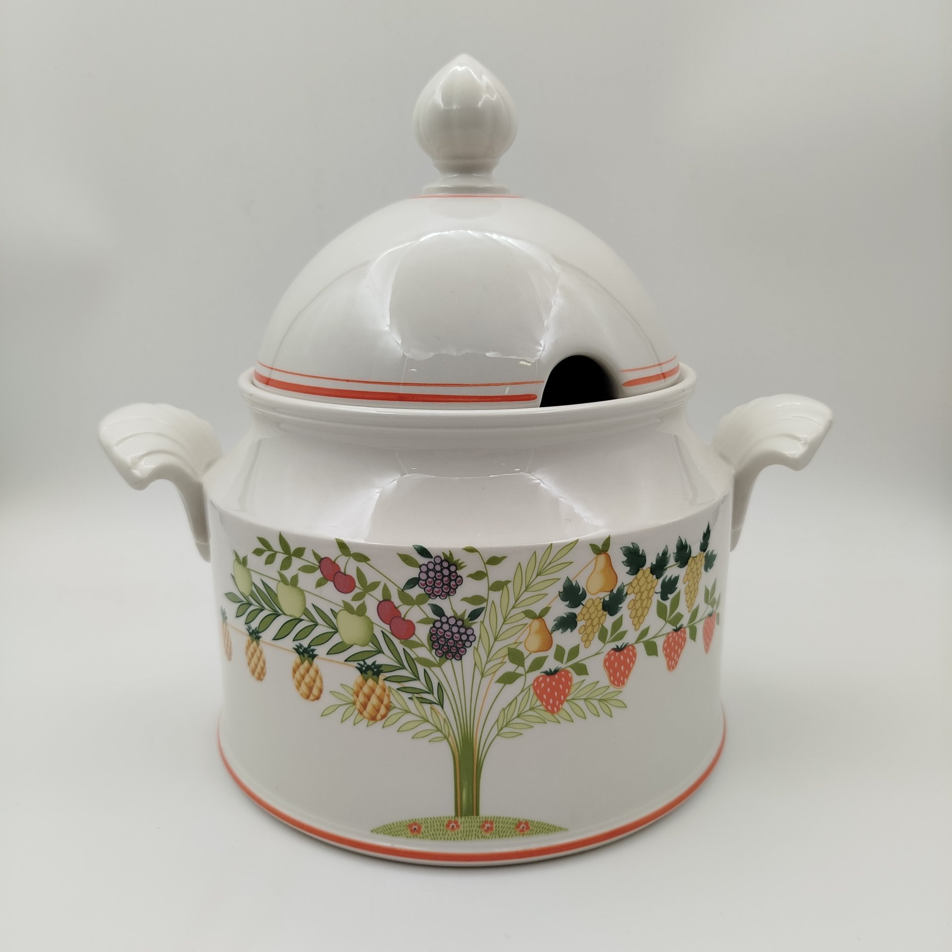Супница (террина),  коллекция Bon Appetit, Villeroy & Boch