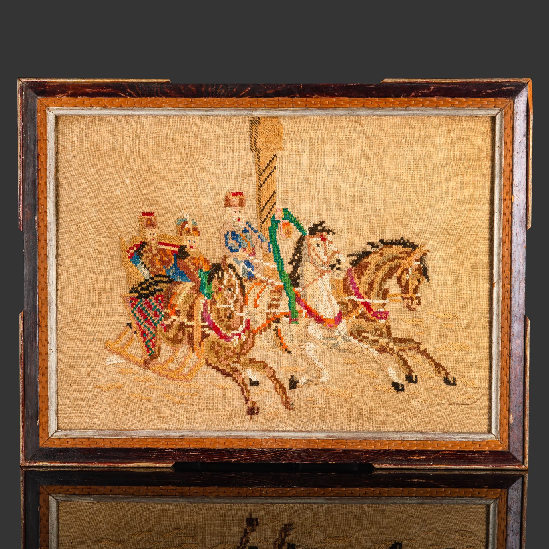 Вышивка "Тройка" в раме