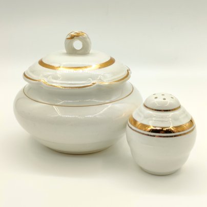 Набор из сахарницы и солонки, фаянс, золочение, Конаковский фаянсовый завод им. М.И. Калинина (ЗиК Конаково), СССР, 1962-1991 гг.