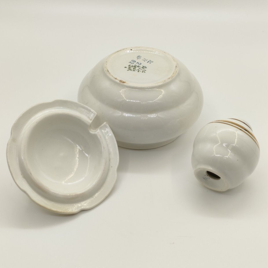 Набор из сахарницы и солонки, фаянс, золочение, Конаковский фаянсовый завод им. М.И. Калинина (ЗиК Конаково), СССР, 1962-1991 гг.