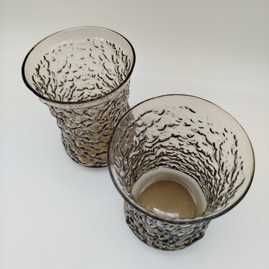 Пара стаканов «Кора» дымчатого оттенка, автор В.С. Мурахвер, цветное стекло, Стеклозавод «Неман», СССР, 1960-1980 гг.