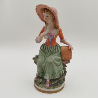 Статуэтка "Девушка с птицей", фарфор, бисквит, роспись, Западная Европа, 1970-1990 гг.