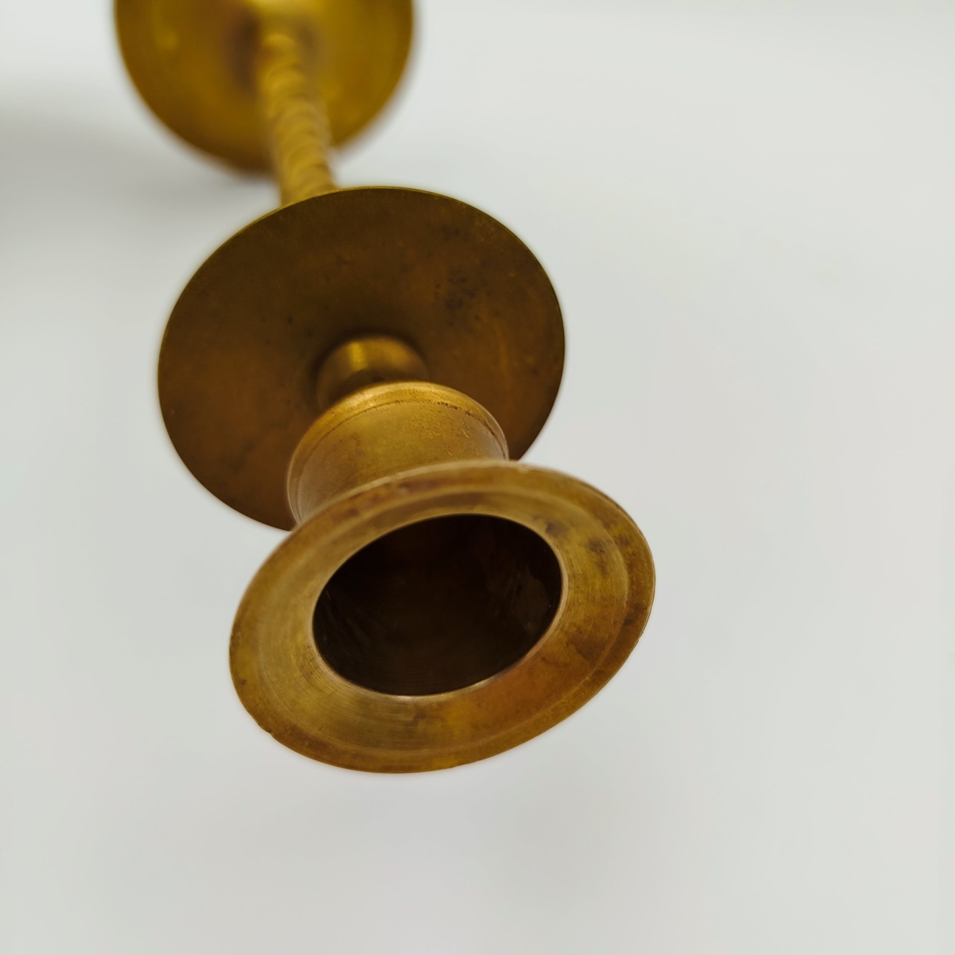 Подсвечник с витой ножкой, латунь, Индия, 1970-1990 гг.