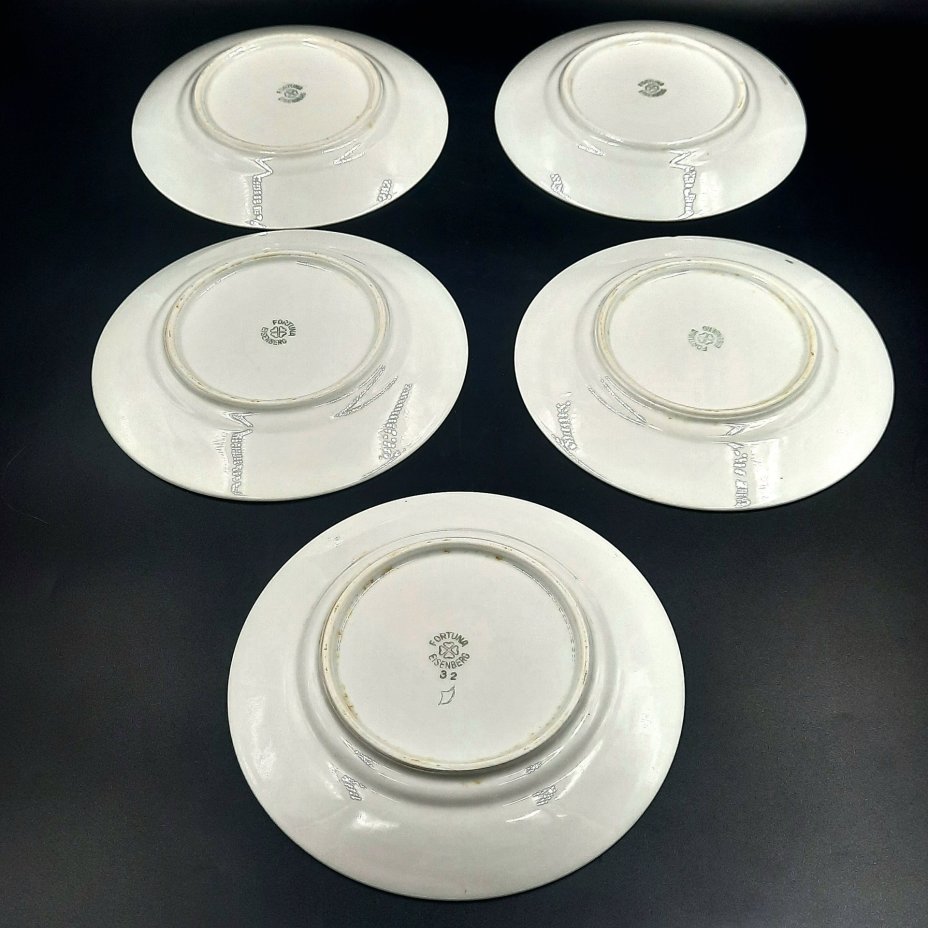 Набор из пяти десертных тарелок "Мадонна", фарфор, деколь, люстр, золочение, Fortuna Eisenberg, Германия, 1960-1973 гг.