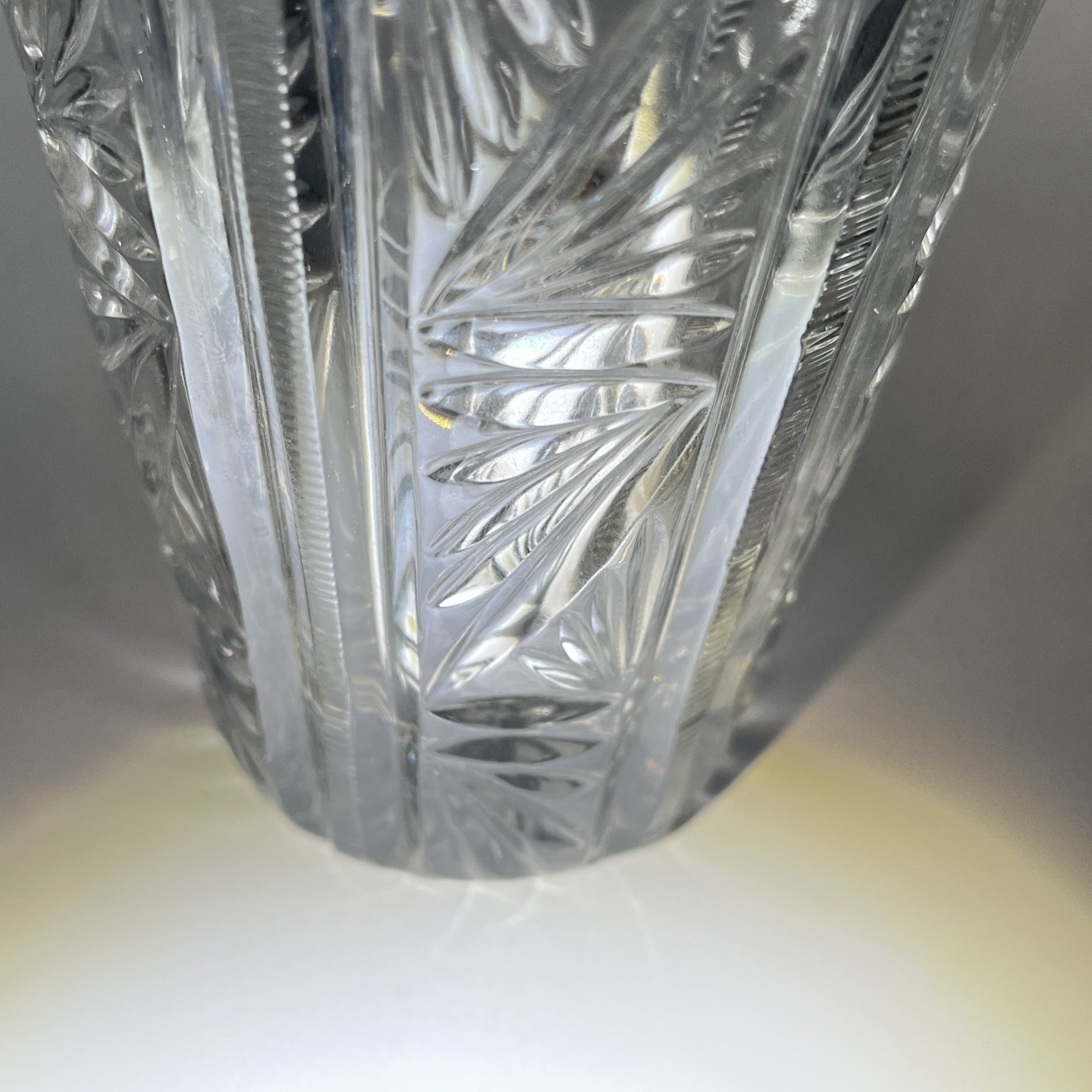 Вазочка с геометрическим декором, хрусталь, пресс, СССР, 1970-1990 гг.
