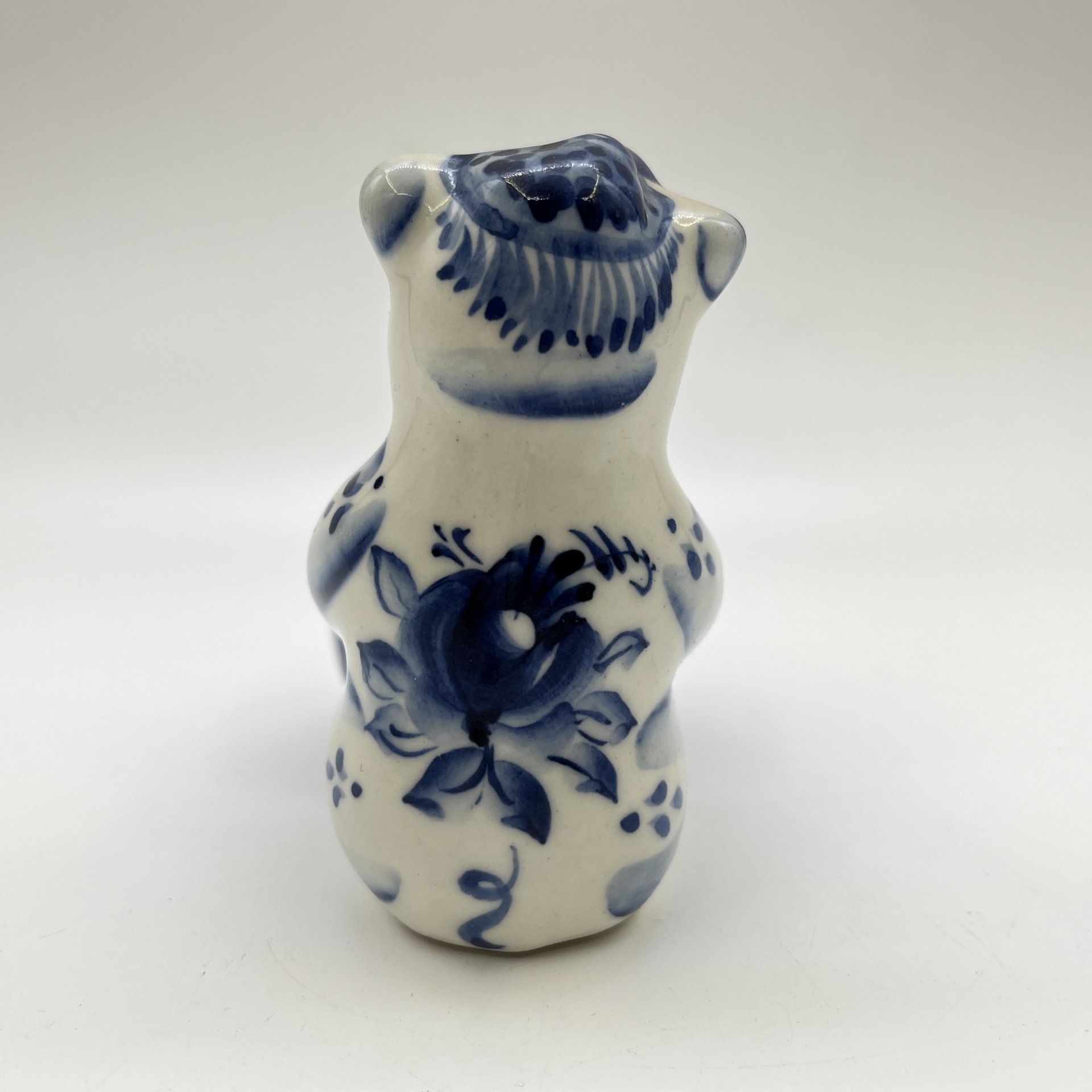 Пашотница (подставка для яйца) (солонка) "Поросенок с корытом", Гжель, фарфор, роспись, Россия, 2000-2010 гг.