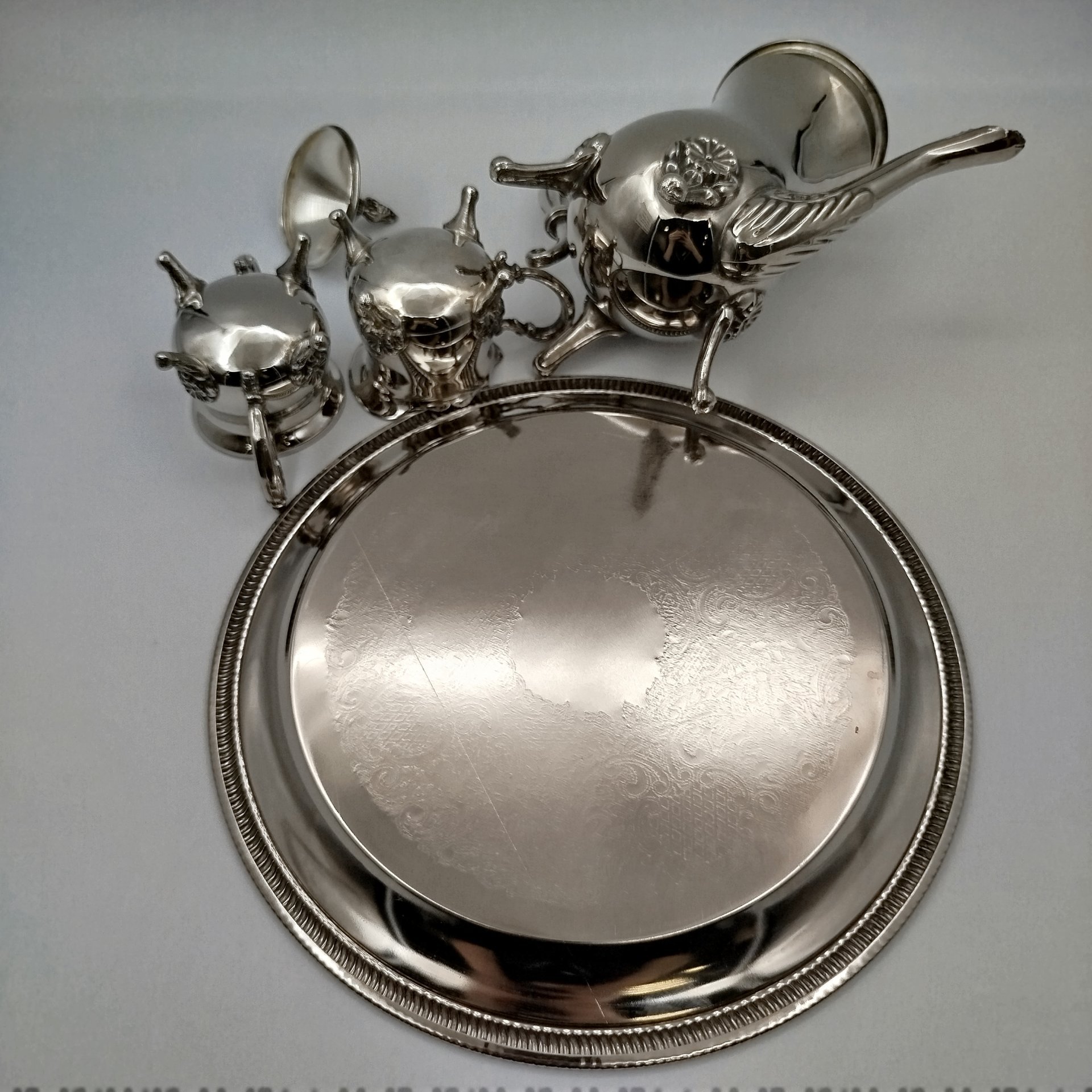 Набор кофейный (кофейник, сахарница, молочник на подносе), металл, серебрение, Европа, 1970-2000 гг.