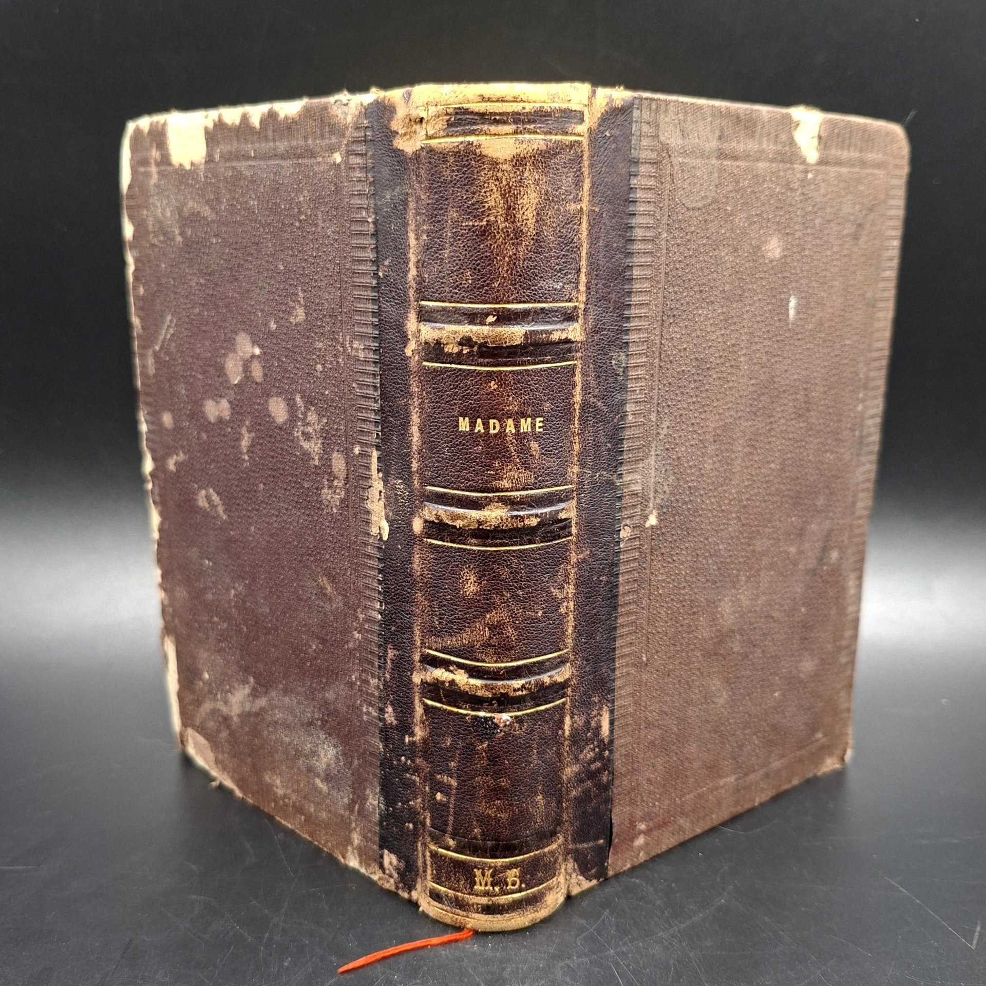 Книга "Madame: mœurs parisiennes", автор Gustave Toudouze, бумага, печать, кожаный корешок, Франция, 1884-1900 гг.
