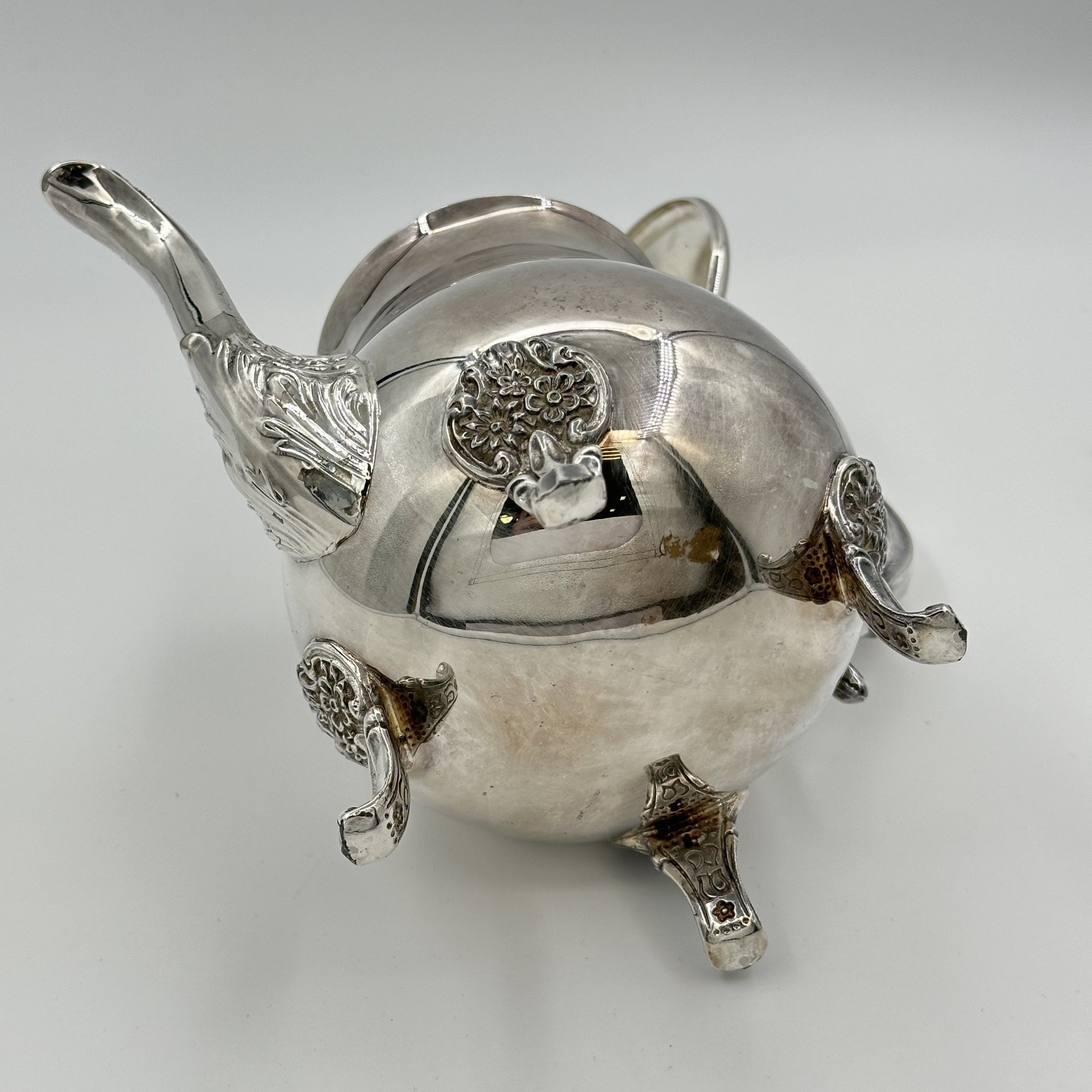 Чайник (кофейник) на ножках