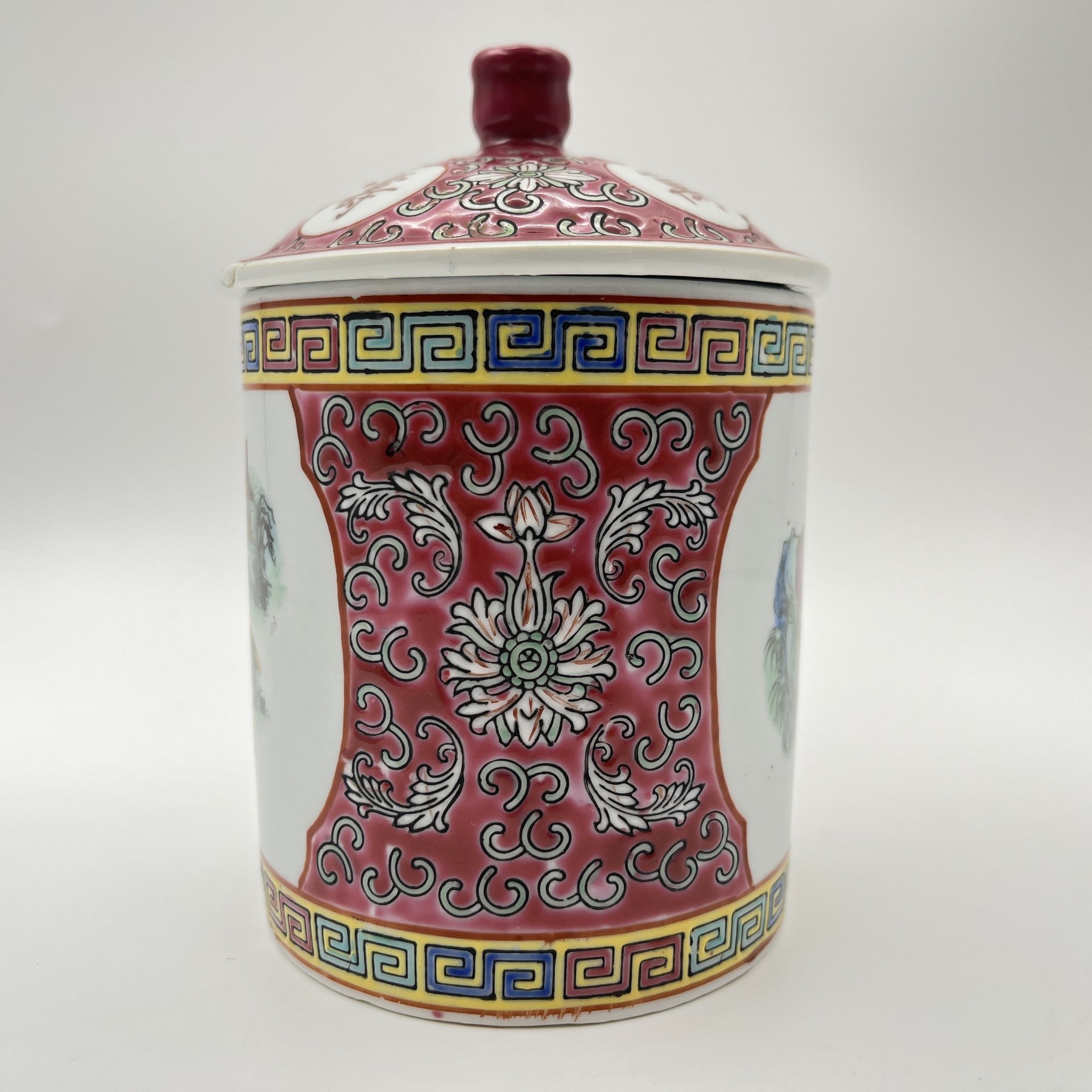 Чашка (бокал) с крышкой для заваривания чая "Долголетие", фарфор, роспись эмалевыми красками, деколь, подрисовка, Китай, 1960-1980 гг.