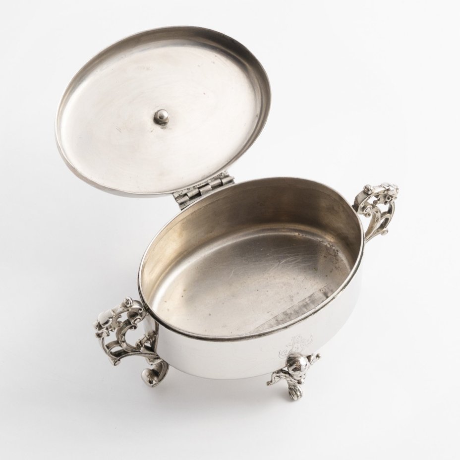 Сахарница с монограммой, сплав металла, литьё, фабрика "Schiffers&Co", Варшава, 1888-1914 гг., Schiffers & Co. (А.Б. Шифферс и Ко)