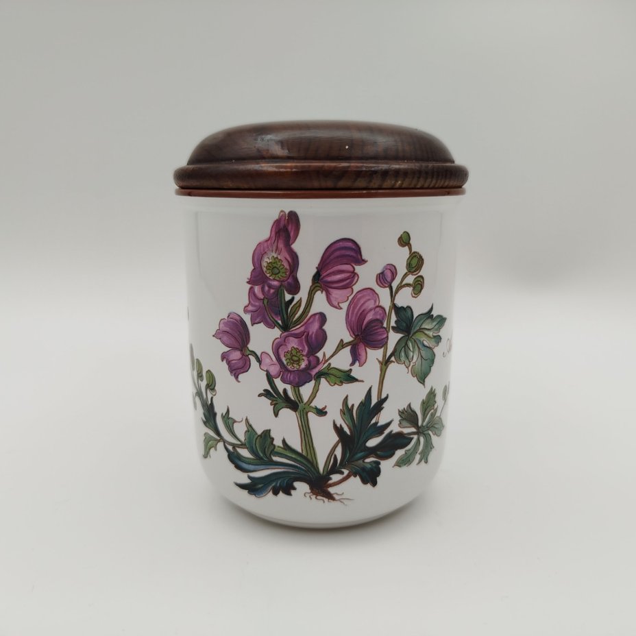 Банка "Aconitum napellus" ("Борец клобучковый") для сыпучих продуктов (для чая, специй), серия "Botanica", фарфор, деколь, дерево (крышка), Villeroy & Boch, Villeroy & Boch