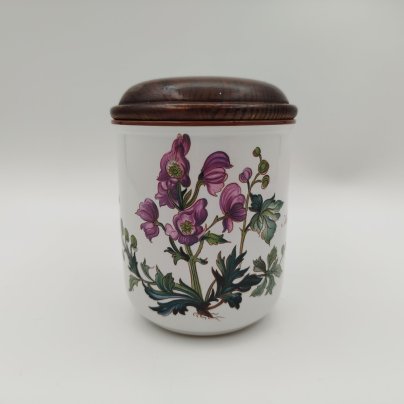 Банка "Aconitum napellus" ("Борец клобучковый") для сыпучих продуктов (для чая, специй), серия "Botanica", фарфор, деколь, дерево (крышка), Villeroy & Boch, Villeroy & Boch