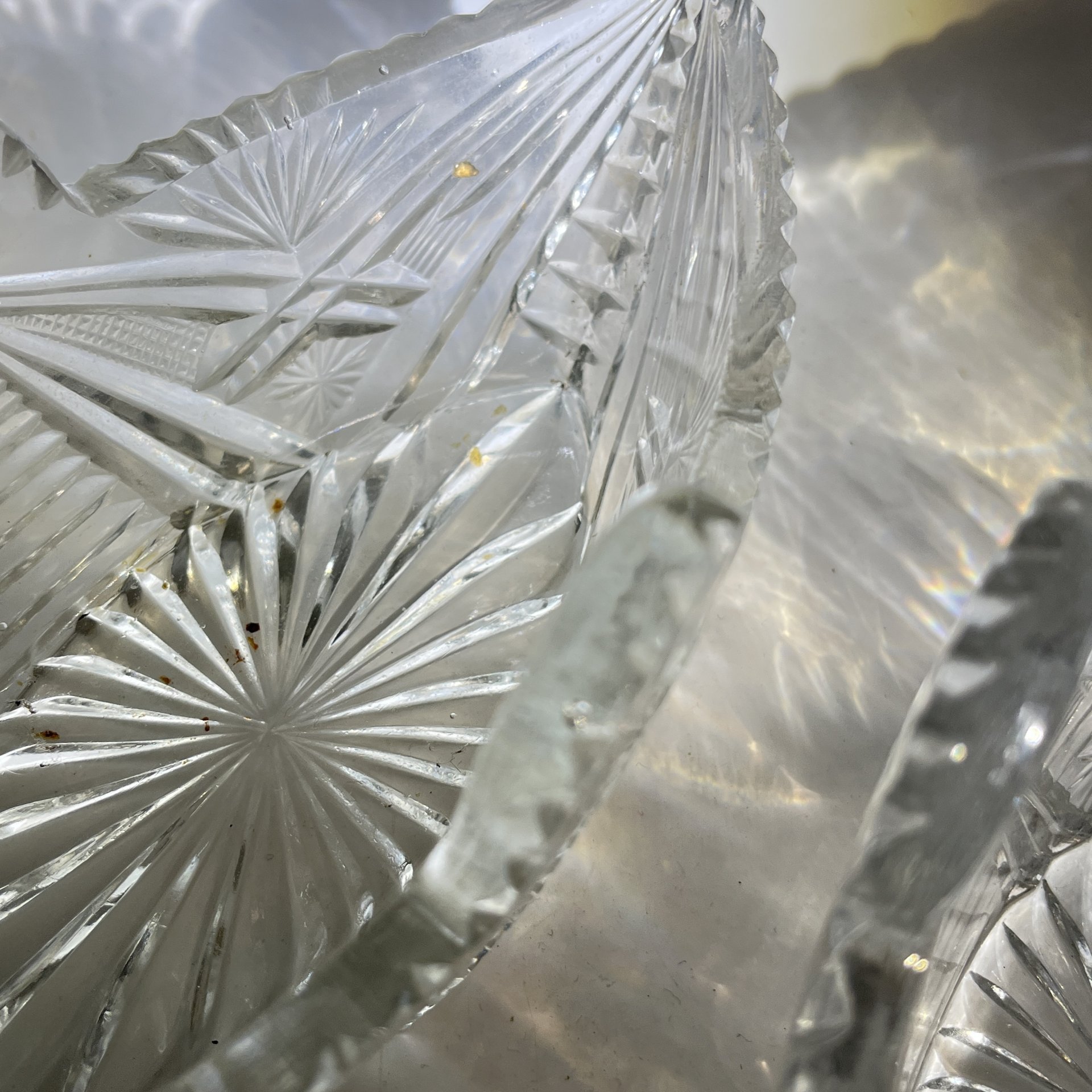 Набор из 2 салатников в форме ладьи с резным геометрическим декором, хрусталь, алмазная грань, СССР, 1970-1990 гг.