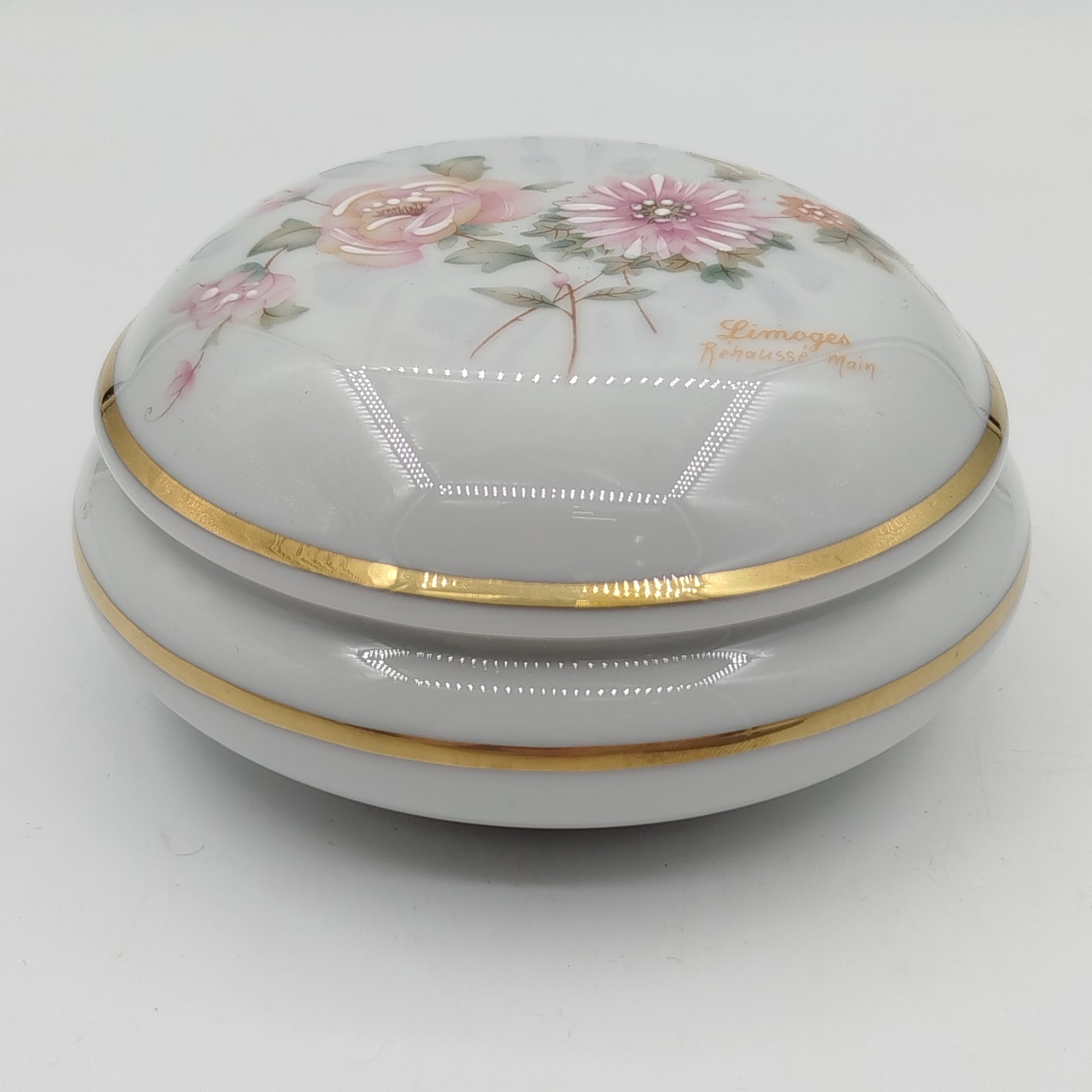 Круглая шкатулка с цветочным розовым декором, Porcelaine de Limoges Selection Gilis, Limoges