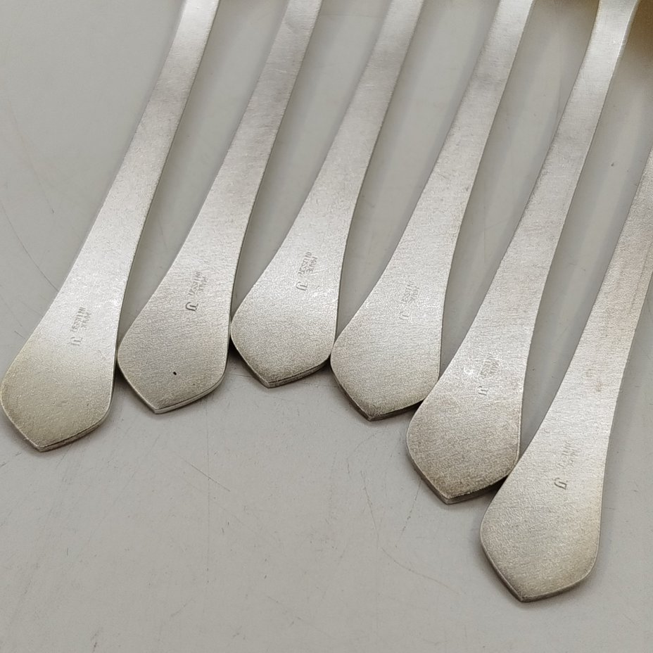 Набор десертных вилок с двумя зубцами  на 6 персон, мНЦ (медь-никель-цинк), золочение, Таллинский ювелирный завод, СССР, 1970-1990 гг.