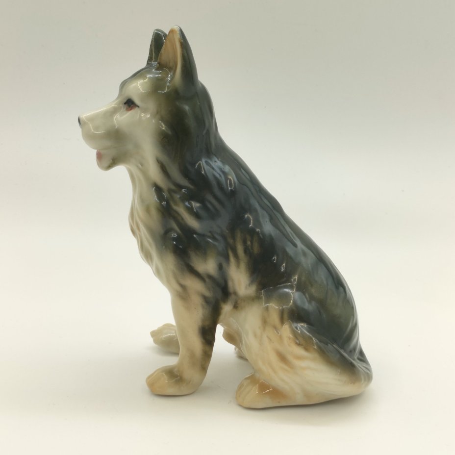 Статуэтка "Овчарка"