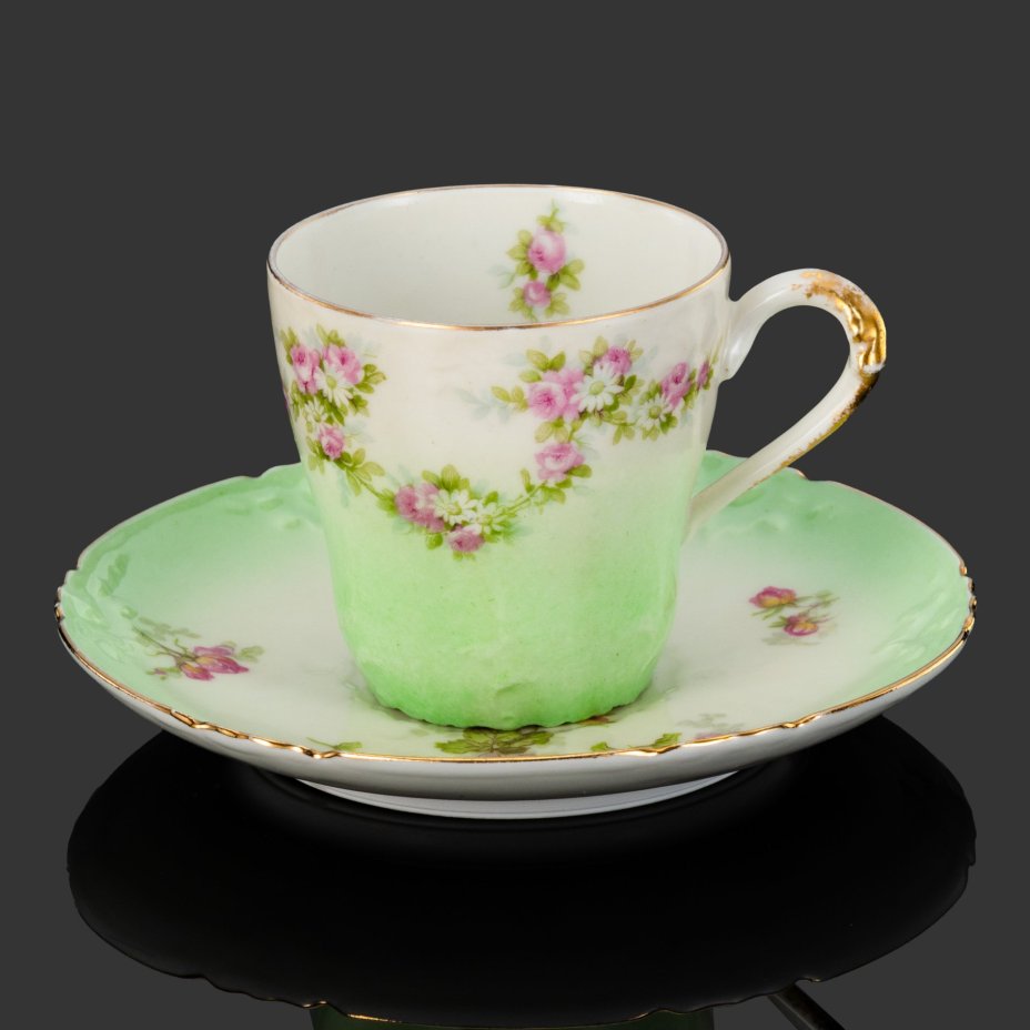 Кофейная пара с цветочным декором, "Limoges", фарфор, аэрография, деколь, золочение, Франция, 1900-1930 гг.