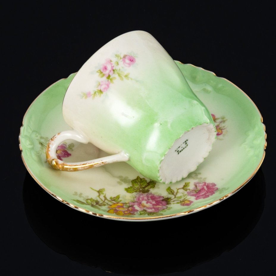 Кофейная пара с цветочным декором, "Limoges", фарфор, аэрография, деколь, золочение, Франция, 1900-1930 гг.