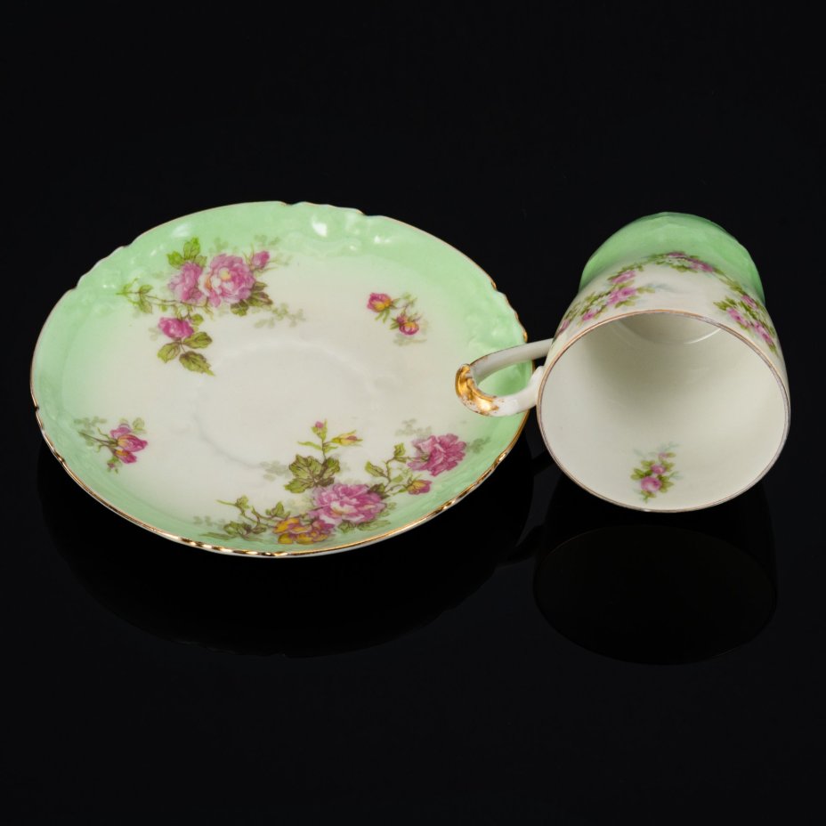 Кофейная пара с цветочным декором, "Limoges", фарфор, аэрография, деколь, золочение, Франция, 1900-1930 гг.