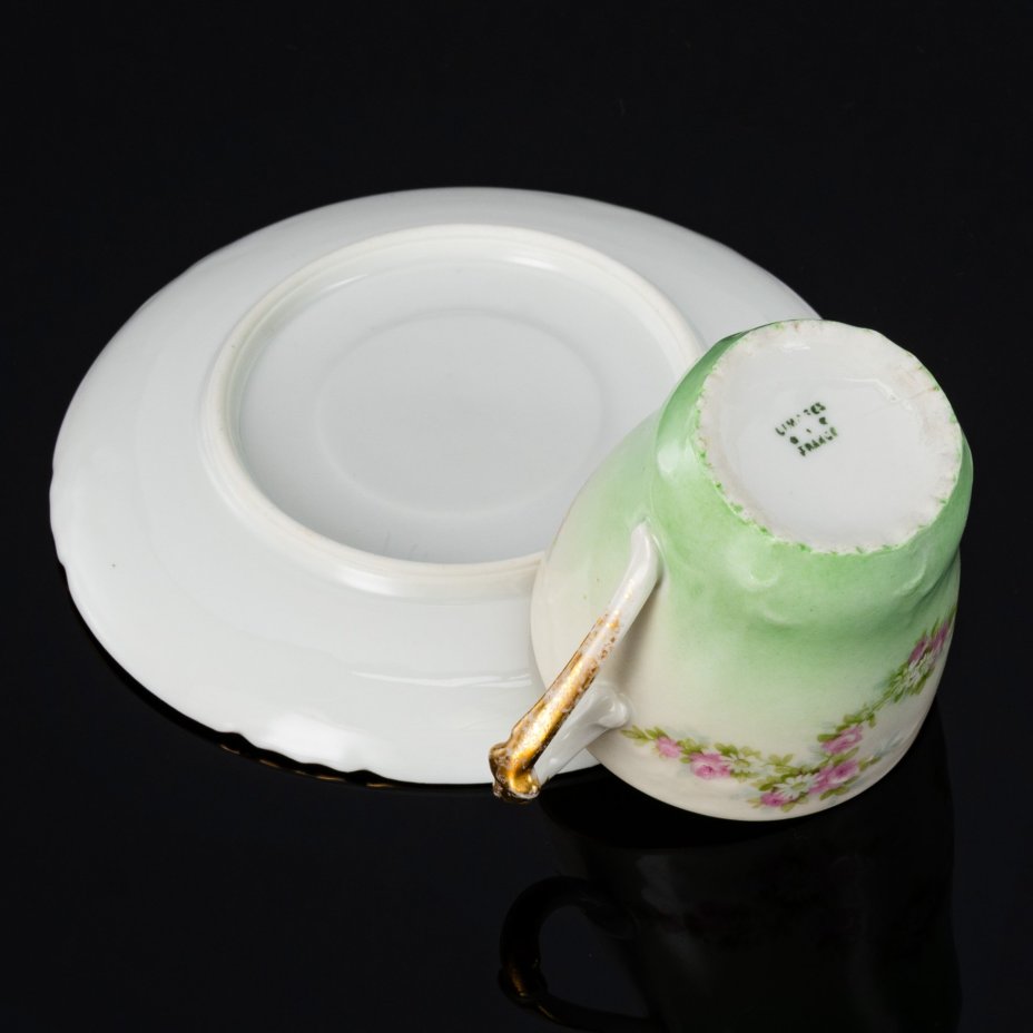 Кофейная пара с цветочным декором, "Limoges", фарфор, аэрография, деколь, золочение, Франция, 1900-1930 гг.