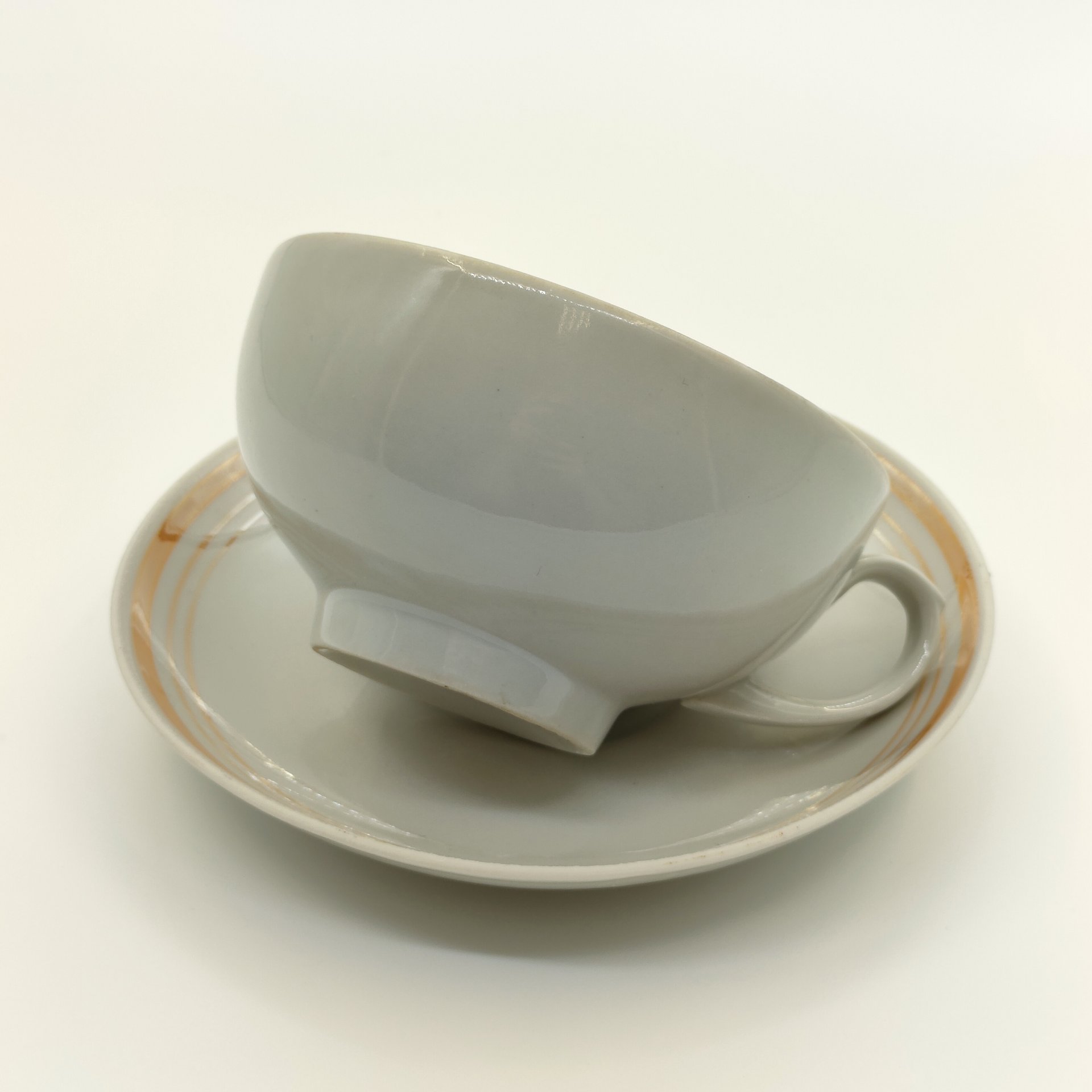 Пара чайная с лаконичным декором, фарфор, обводка, Дулевский фарфоровый завод (Дулёво), СССР, 1992 г.