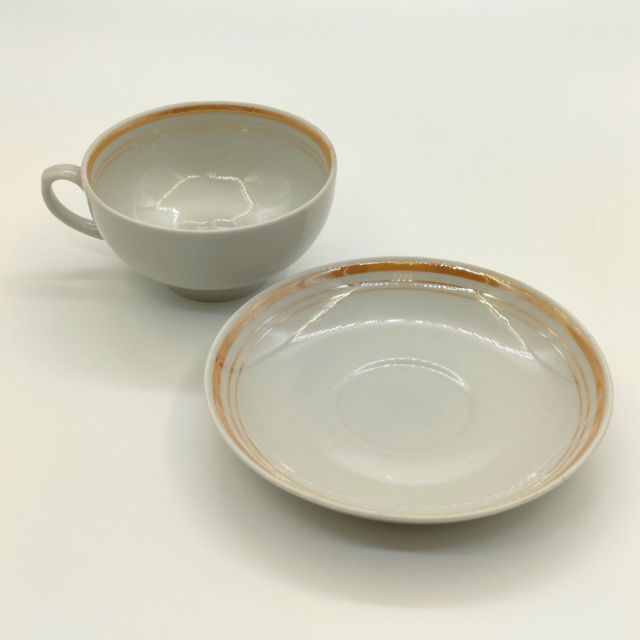Пара чайная с лаконичным декором, фарфор, обводка, Дулевский фарфоровый завод (Дулёво), СССР, 1992 г.