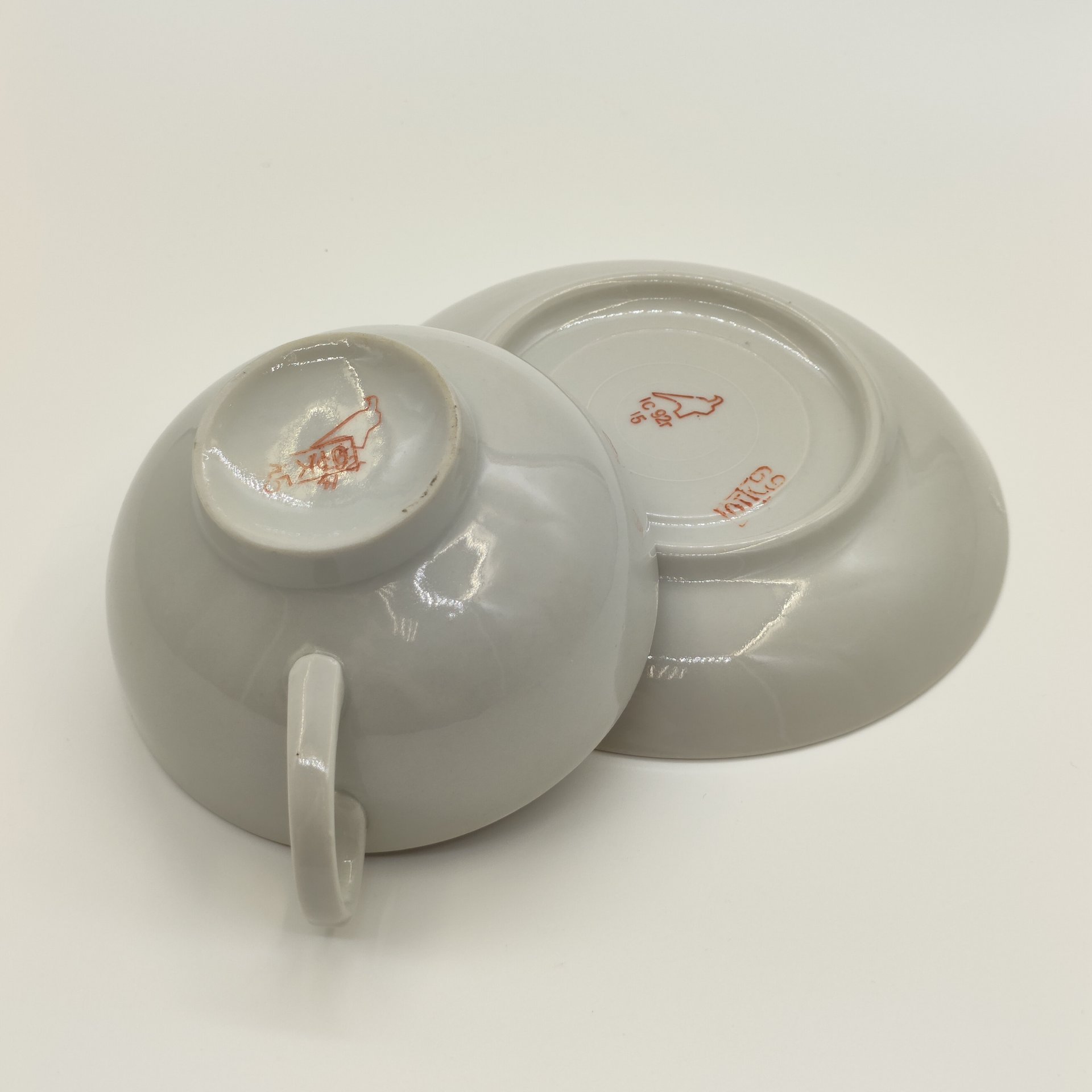 Пара чайная с лаконичным декором, фарфор, обводка, Дулевский фарфоровый завод (Дулёво), СССР, 1992 г.